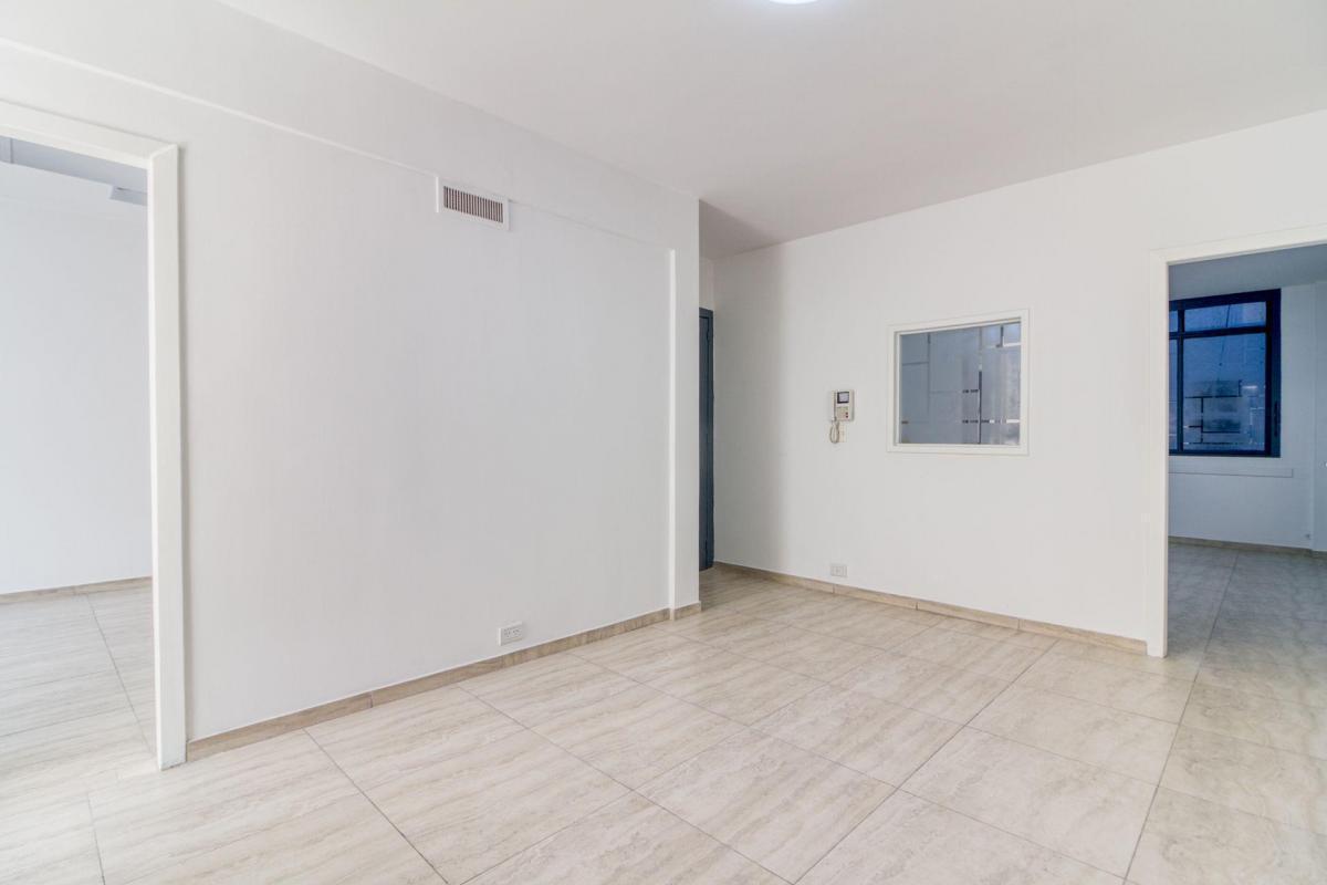 Foto de Oficinas con 3 ambientes 63 m2 con encargado en San Nicolas, imagen 5
