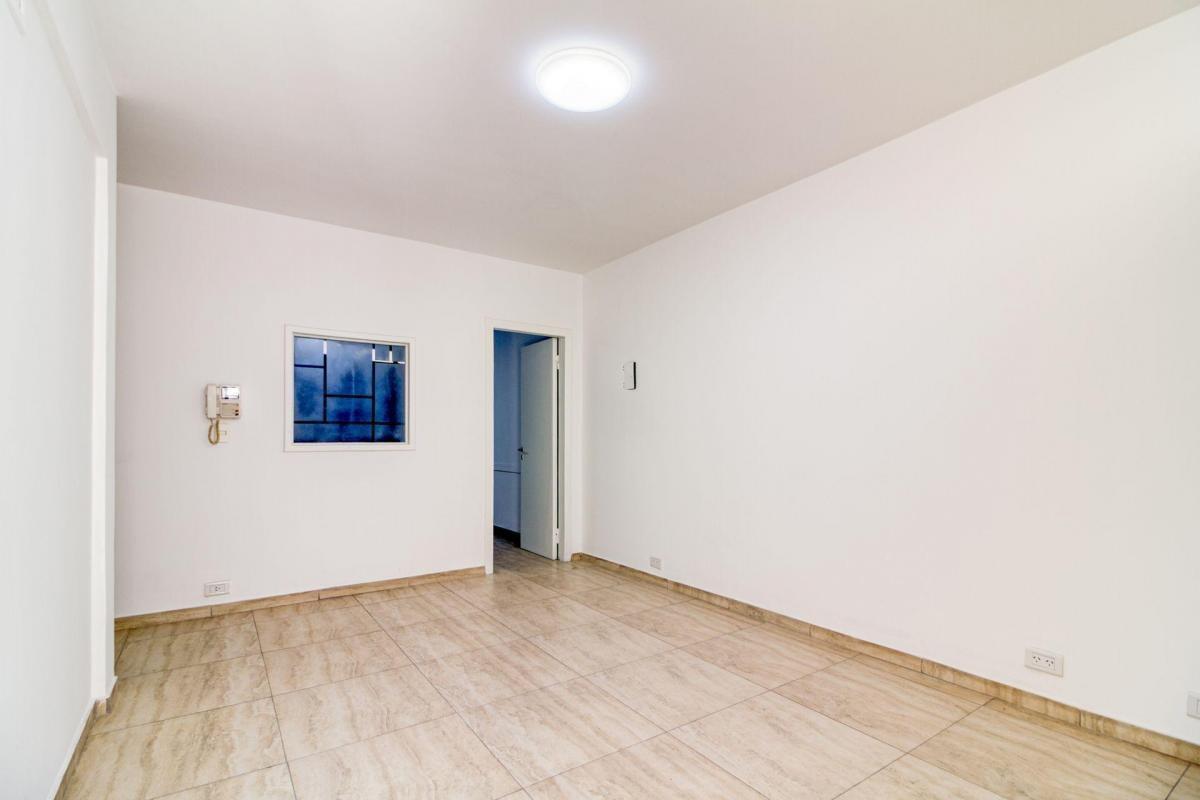 Foto de Oficinas con 3 ambientes 63 m2 con encargado en San Nicolas, imagen 4