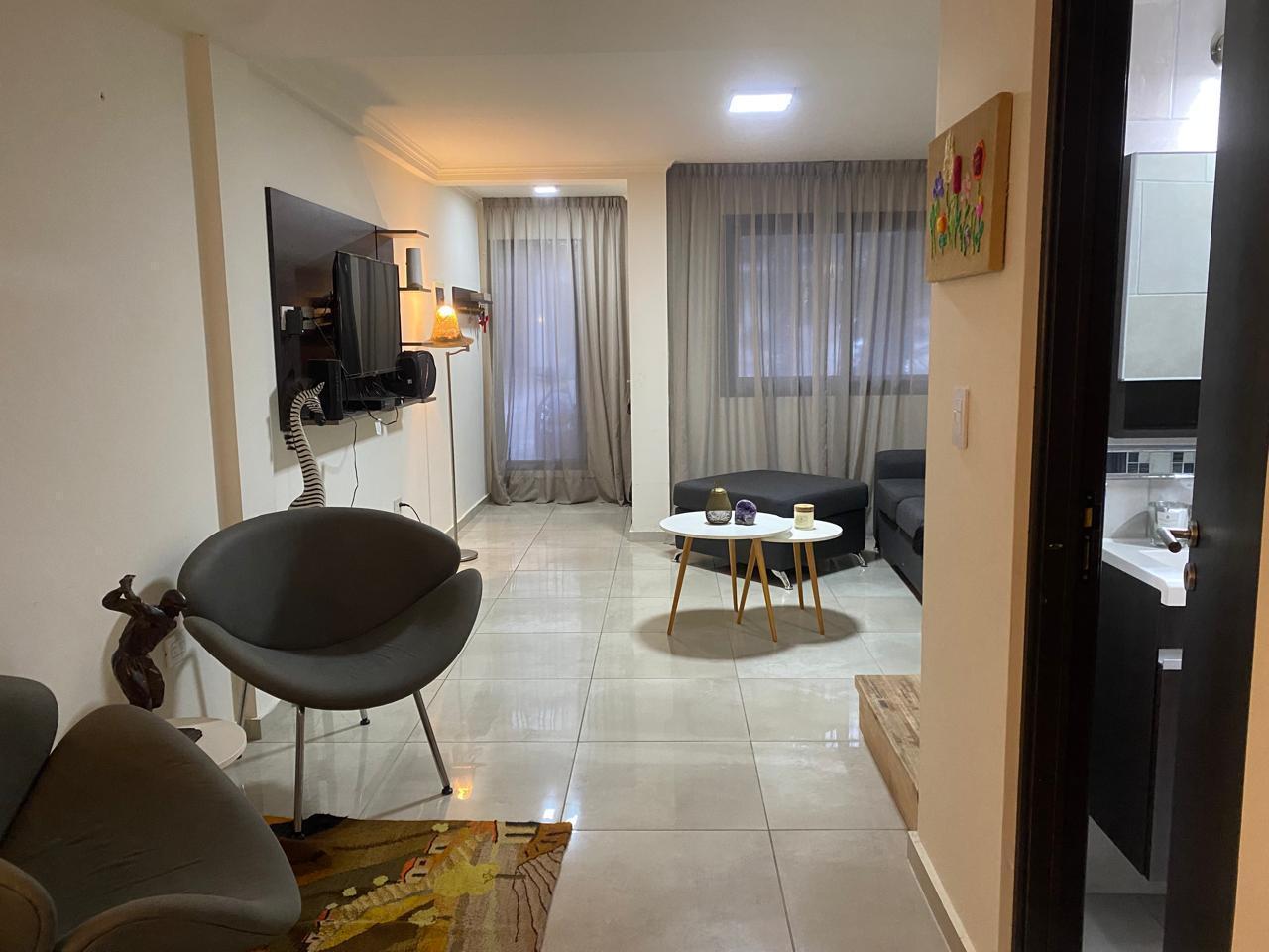 Foto de Venta Ph Triplex 3 dormitorio cochera terraza en Miralejos 17 Villa, imagen 1