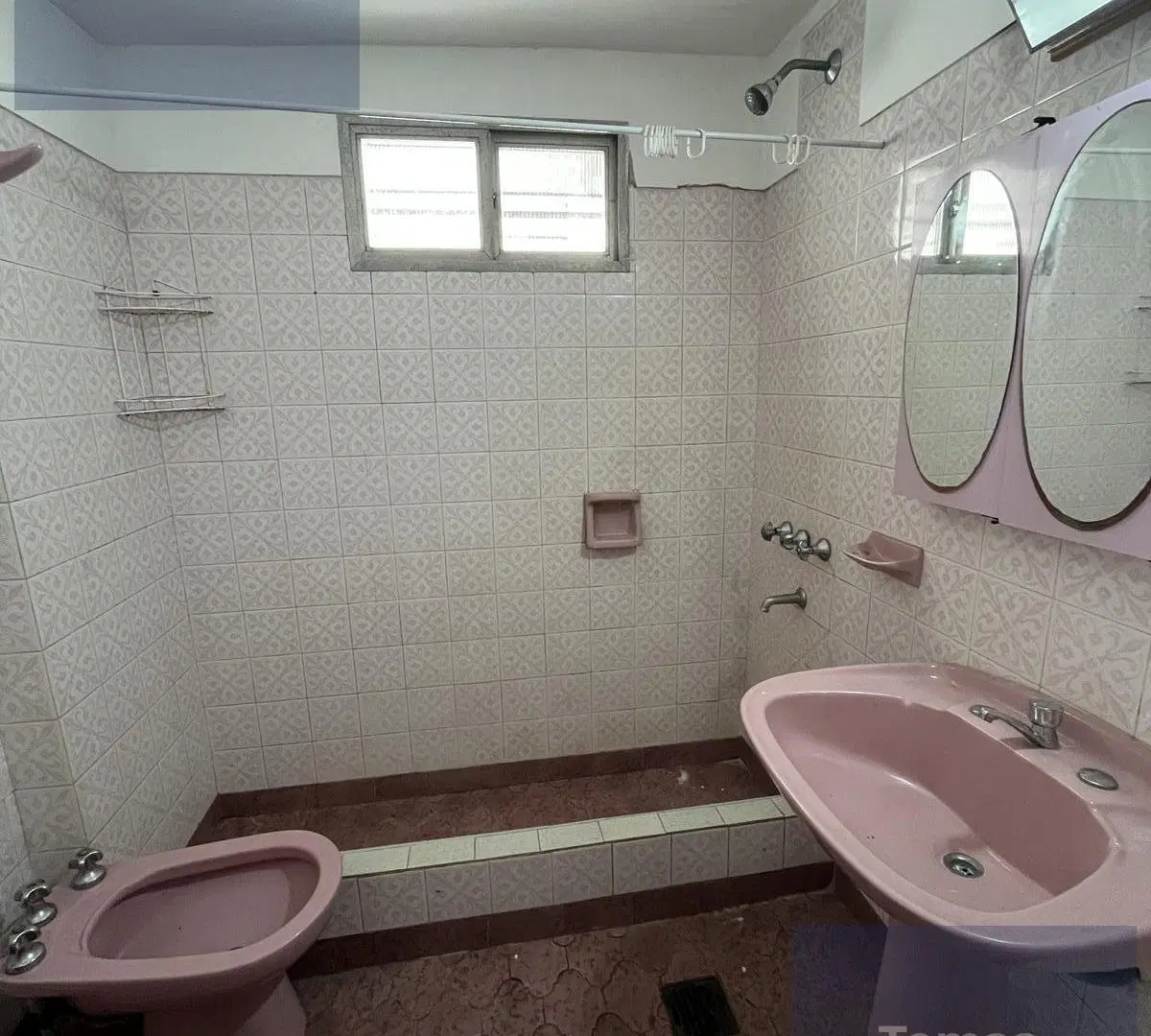 Casa 3 ambientes en esquina con cochera, patio y terraza | Apto Crédito | Quilmes Oeste 8