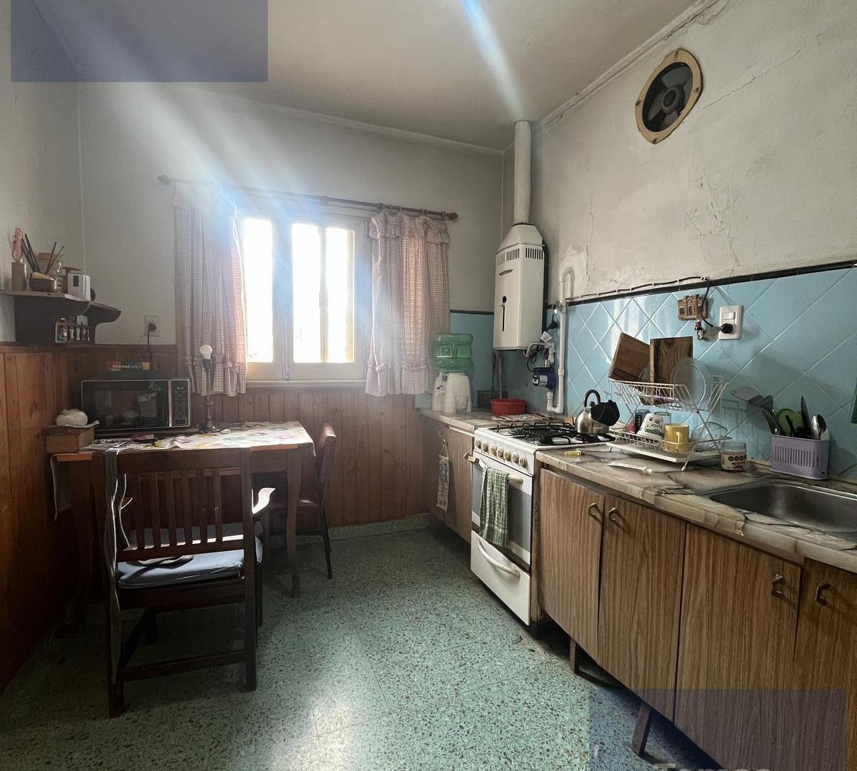 Foto de PH 3 Ambientes al Frente con Patio y Parrilla | Bernal | 124,58m², imagen 2