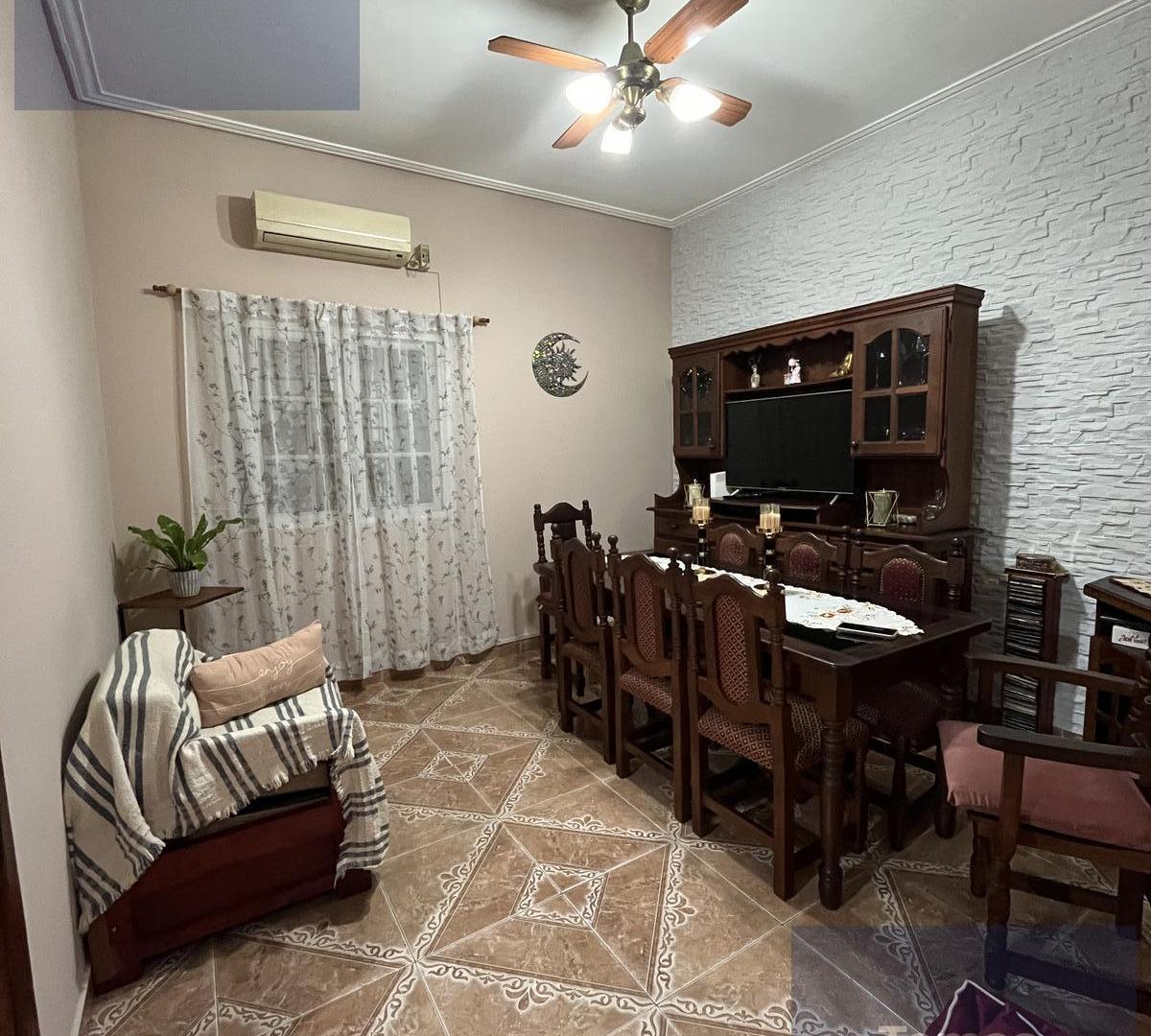 Foto de Casa de 5 ambientes con cochera, patio, parrilla y 4 dormitorios - Don, imagen 4