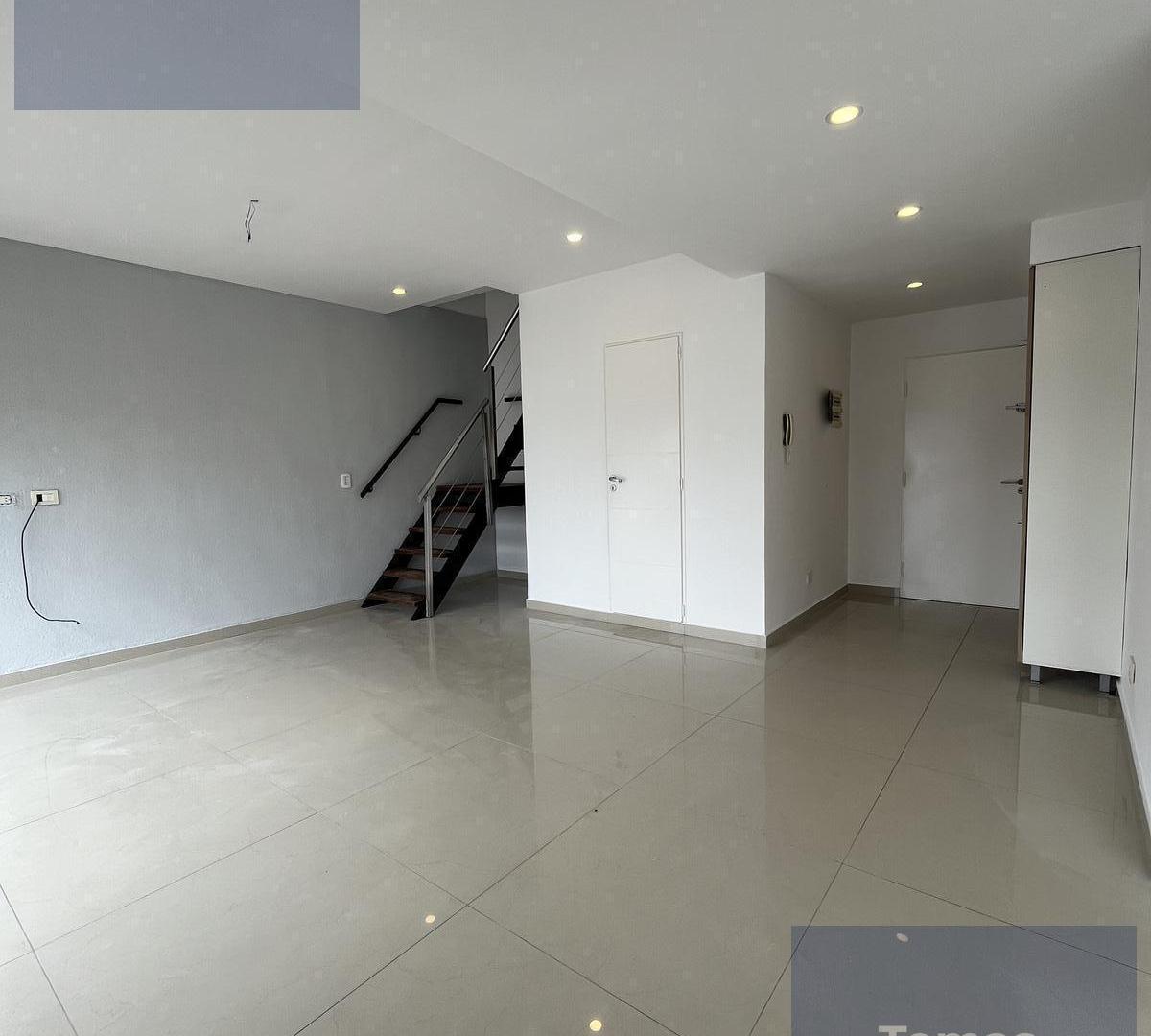 Foto de Exclusivo 3 Ambientes Tipo Dúplex | Piso Entero | Cochera, Piscina y, imagen 2