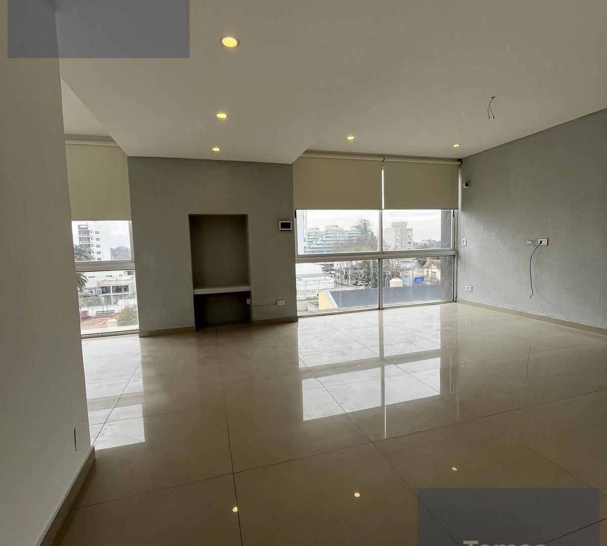 Foto de Exclusivo 3 Ambientes Tipo Dúplex | Piso Entero | Cochera, Piscina y, imagen 1