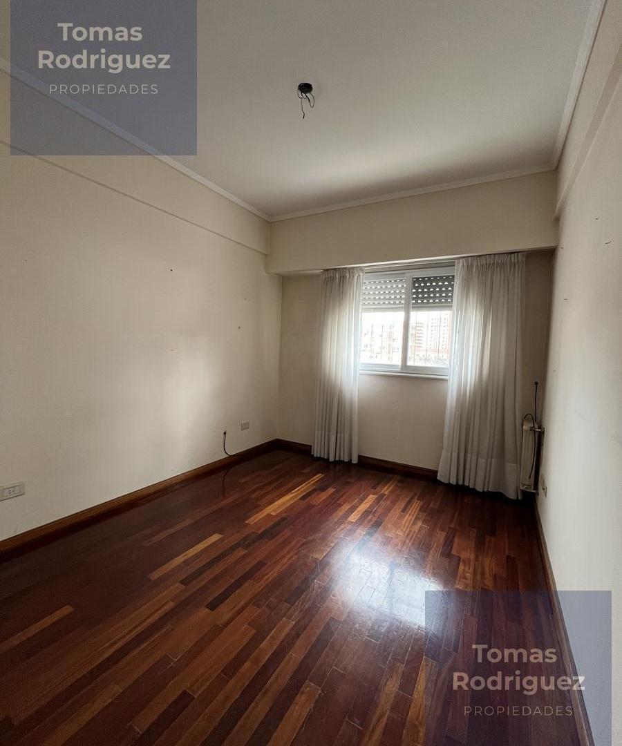 Foto de 3 Ambientes con 2 Baños, Balcón y SUM | Quilmes Centro | USD 100.000, imagen 2