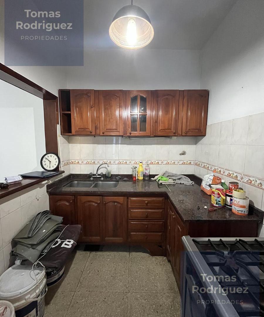 Foto de Casa 7 ambientes | 4 dormitorios | Quincho, 3 patios y Garage – Quilmes, imagen 5