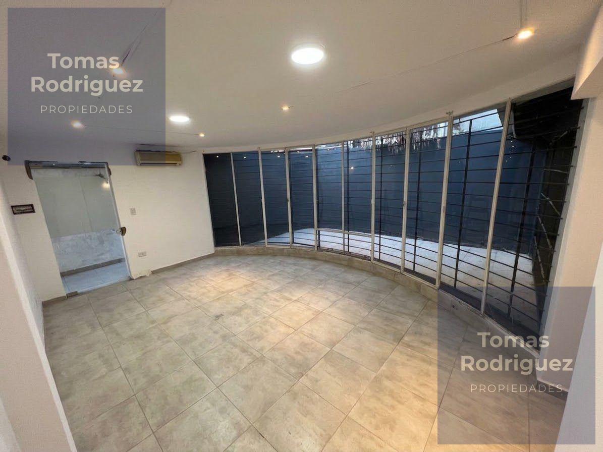 Foto de Amplio Monoambiente con Patio y A/A | Planta Baja | Zona Plaza Conesa, imagen 2