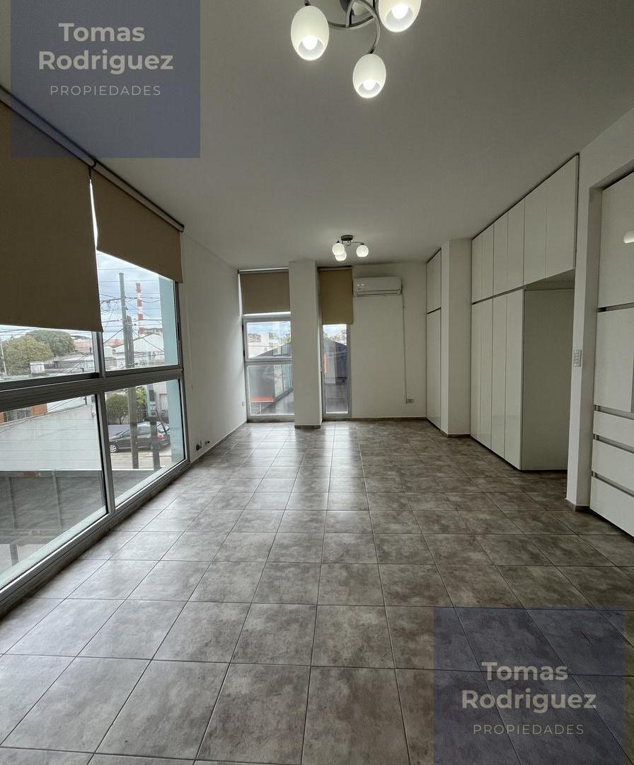 Foto de Monoambiente en Alquiler – 33 m² – Aire Acondicionado – Excelente, imagen 1