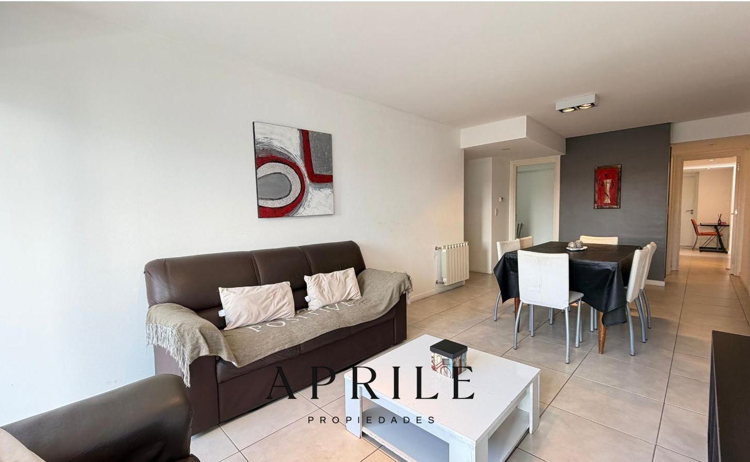 Foto de Departamento 3 ambientes con balcón y vista lateral al mar – Playa Chica, imagen 5