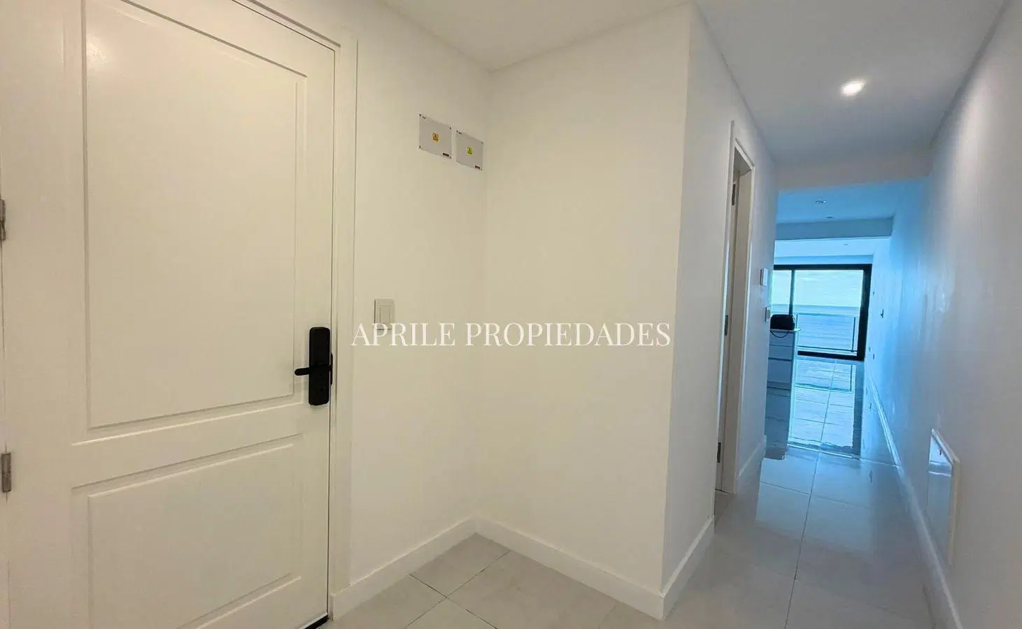 Exclusivo departamento 3 Amb. Frente al mar con cochera y amenities 3