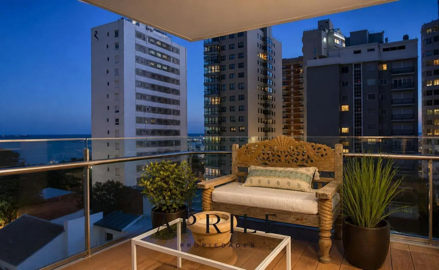EXCLUSIVO 2 AMBIENTES CON COCHERA Y VISTA AL MAR – EDIFICIO MALECÓN, PLAYA CHICA 4