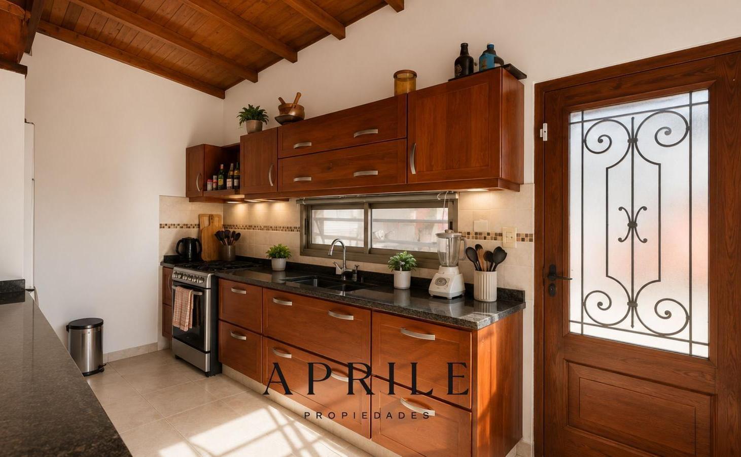 Foto de Casa 4 Ambientes en Venta sobre amplio lote | Barrio Chapadmalal, imagen 4