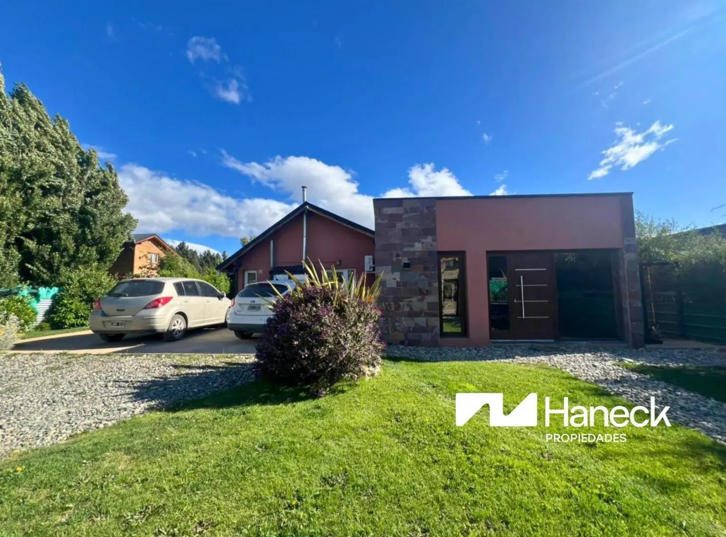 VENTA Casa 3 dormitorios, en una planta, Dina huapi 3