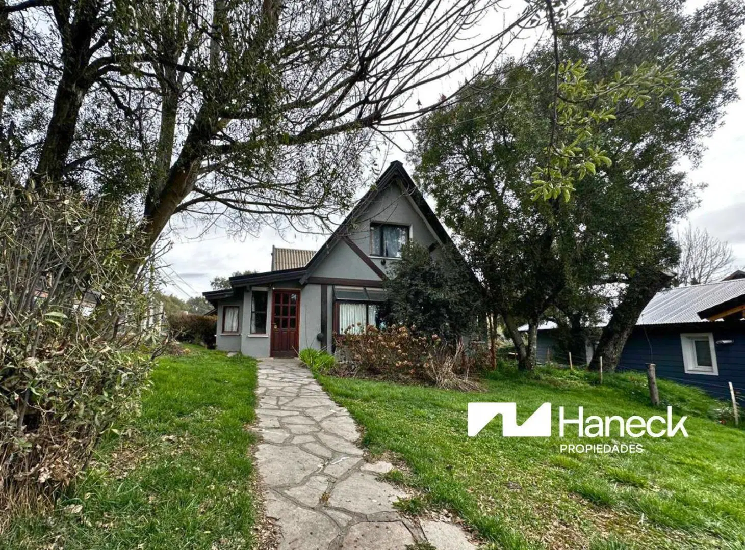 Casa amoblada en Alquiler permanente, San Carlos de Bariloche 2