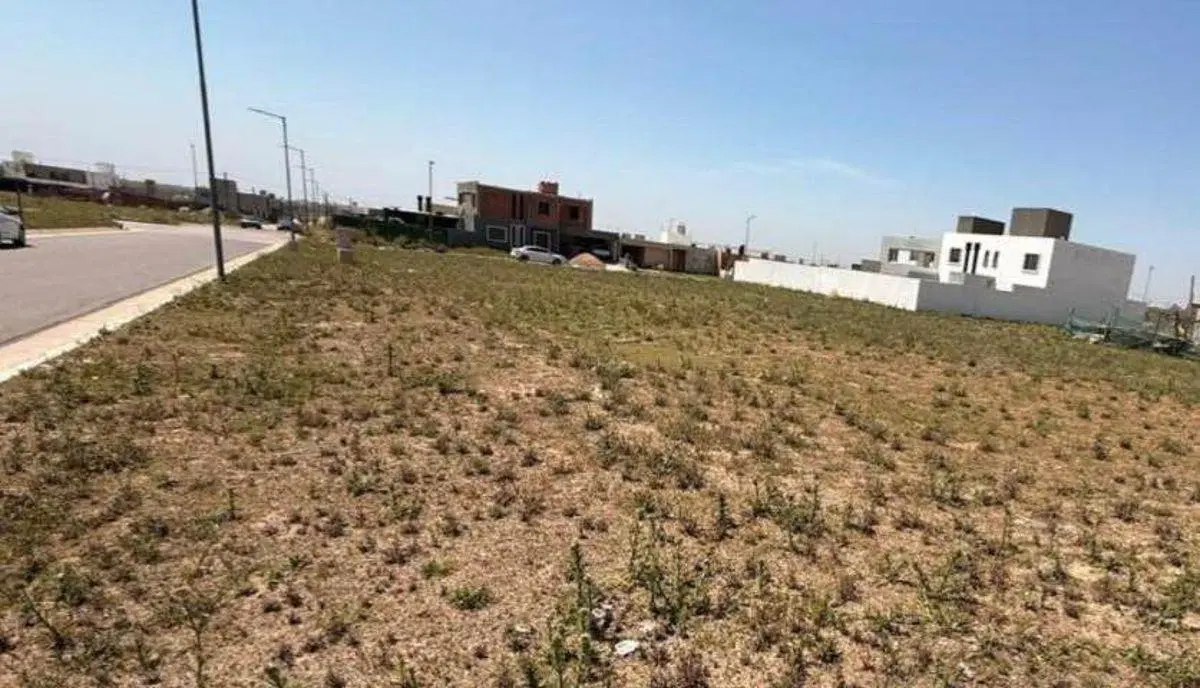 Venta Lote 360m2 Apto Duplex en Docta Avenida 3