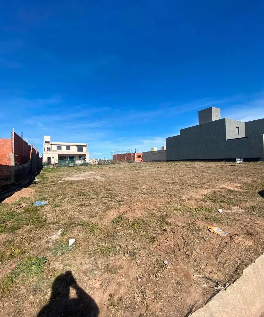 Venta Lote 360m2 Apto Duplex en Docta Avenida 2