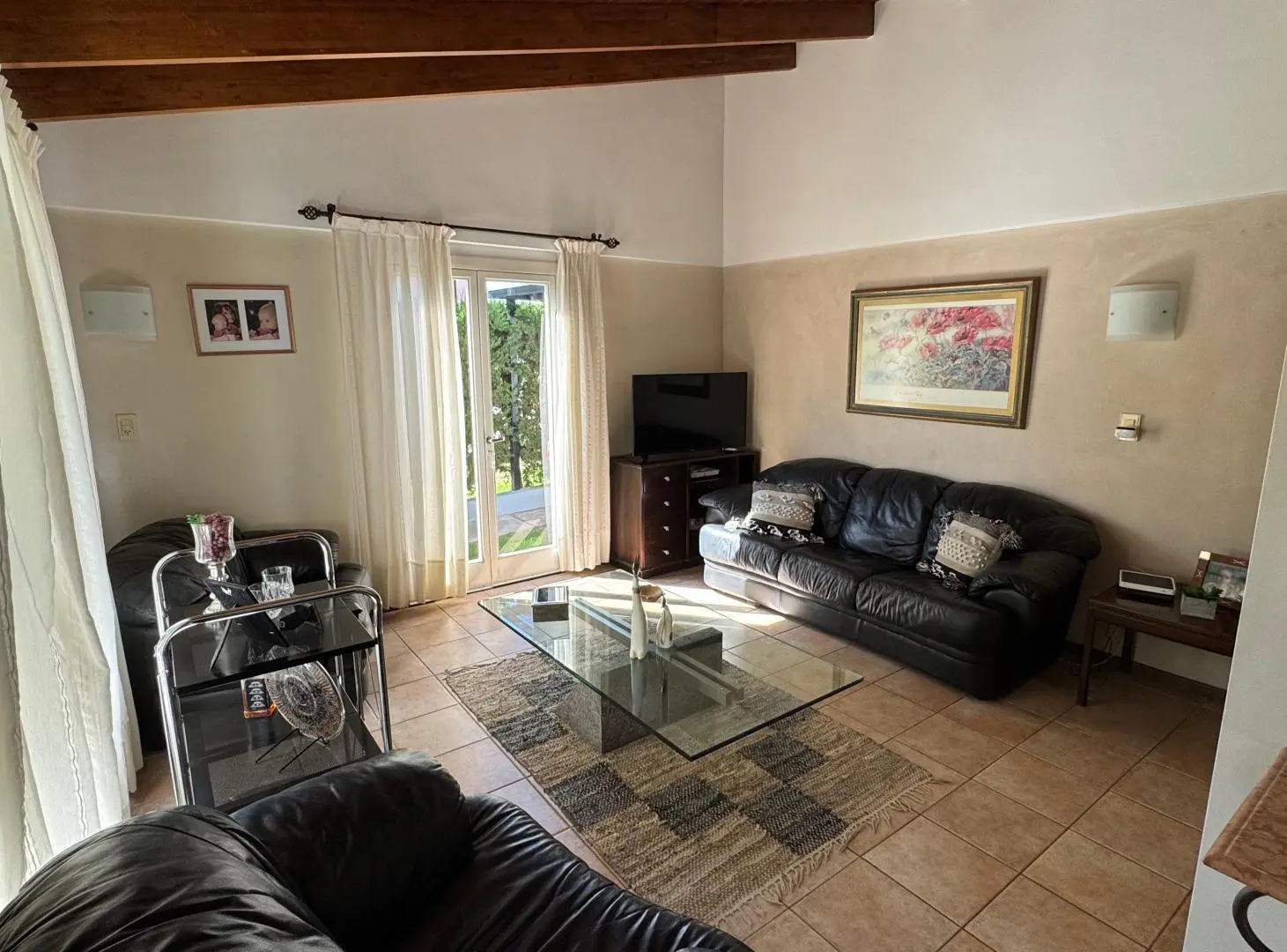 Casa en VENTA, Ubicada en Barrio Privado Dalvian – 3 Dormitorios, Galería y Cochera 2