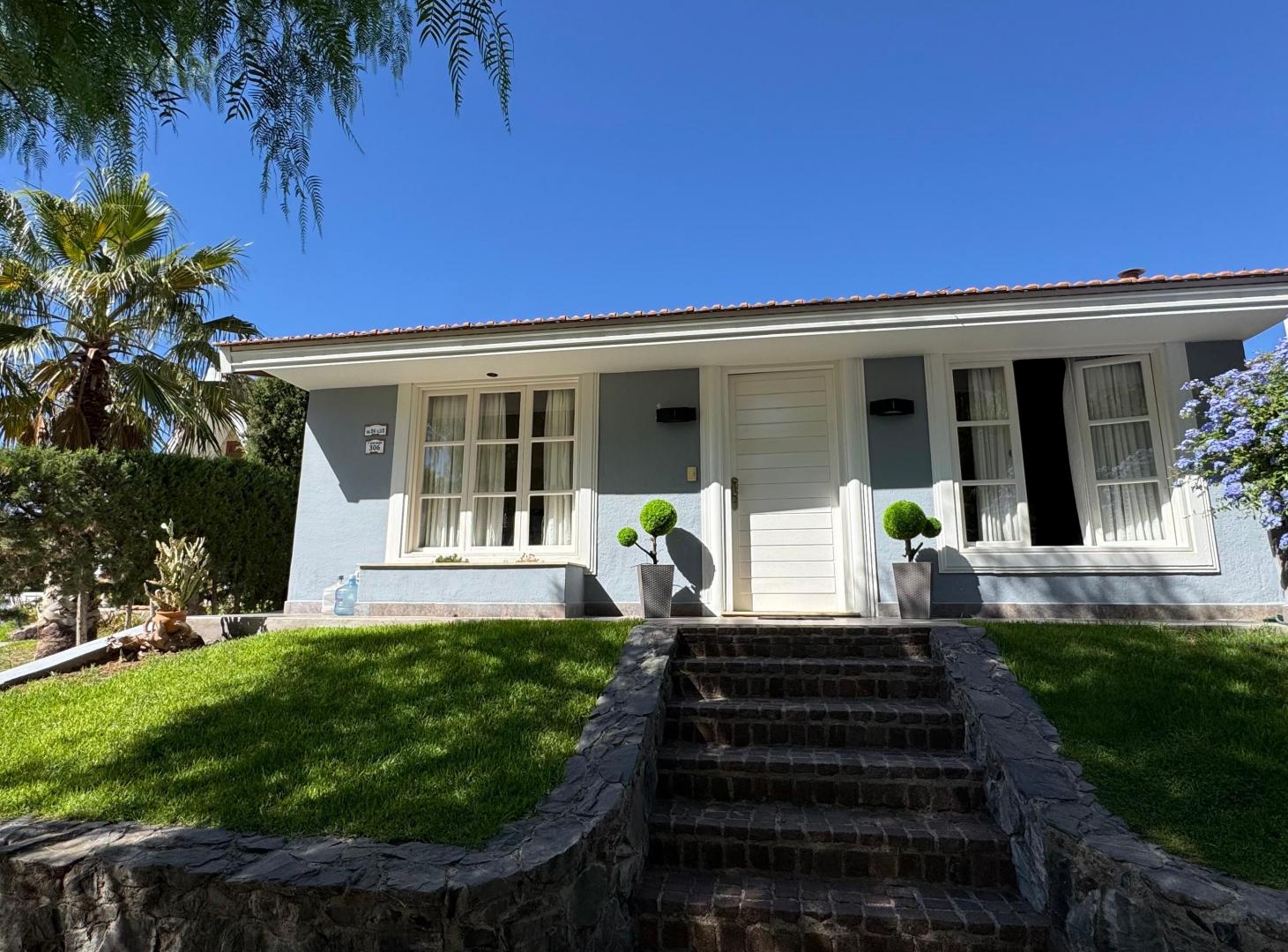 Casa en VENTA, Ubicada en Barrio Privado Dalvian – 3 Dormitorios, Galería y Cochera