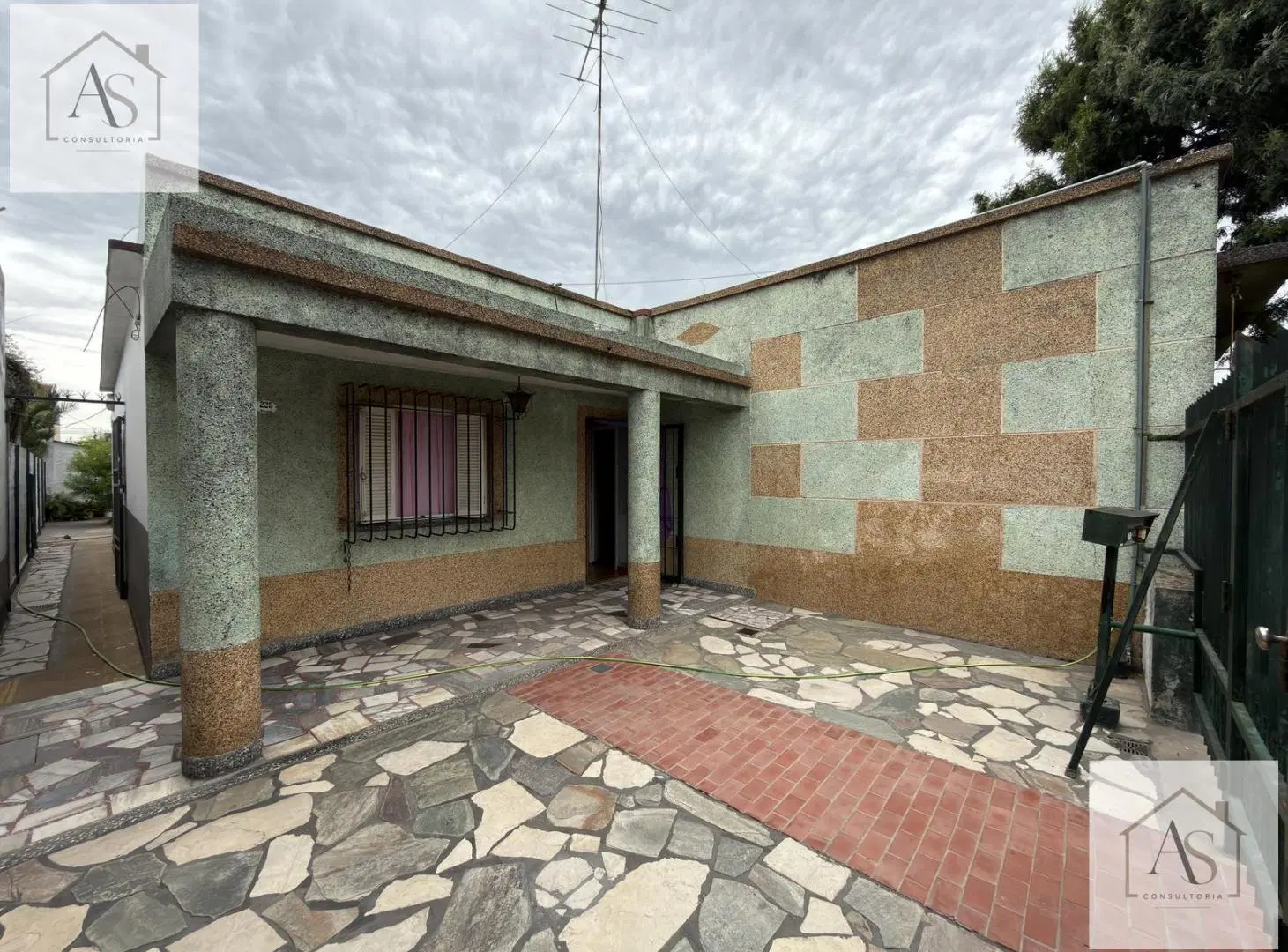 Venta Casa Villa Tesei 3 ambientes con garaje y jardin 4