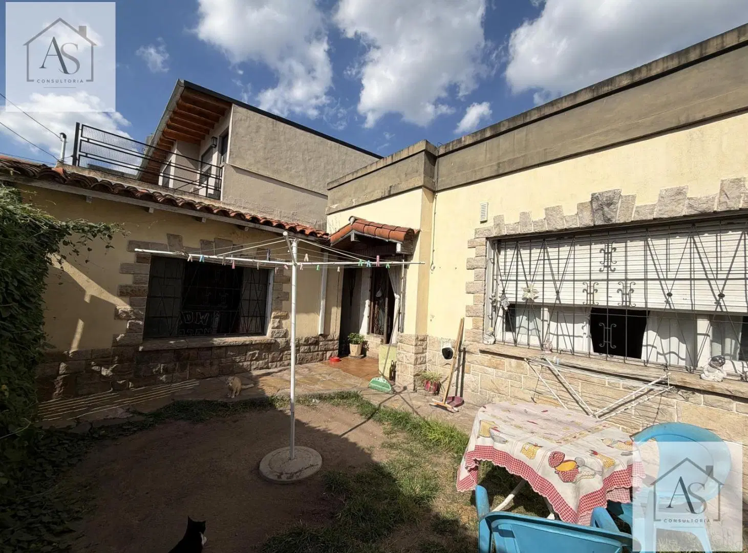 Venta Casa William Morris 4 ambientes con parque y pileta 2
