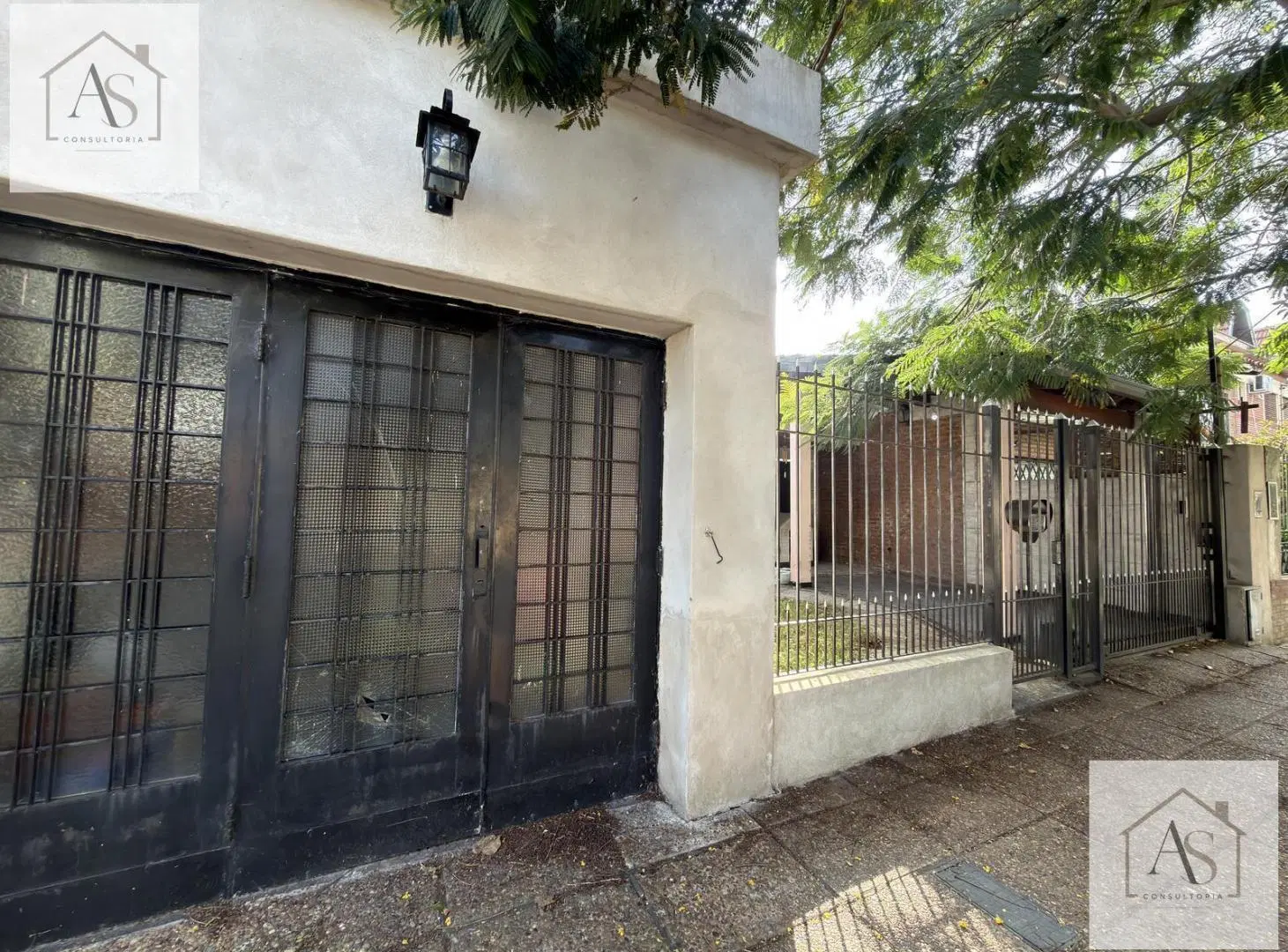 Alquiler Casa en Castelar, 4 ambientes, 3 dormitorios, pileta fondo y garaje 2