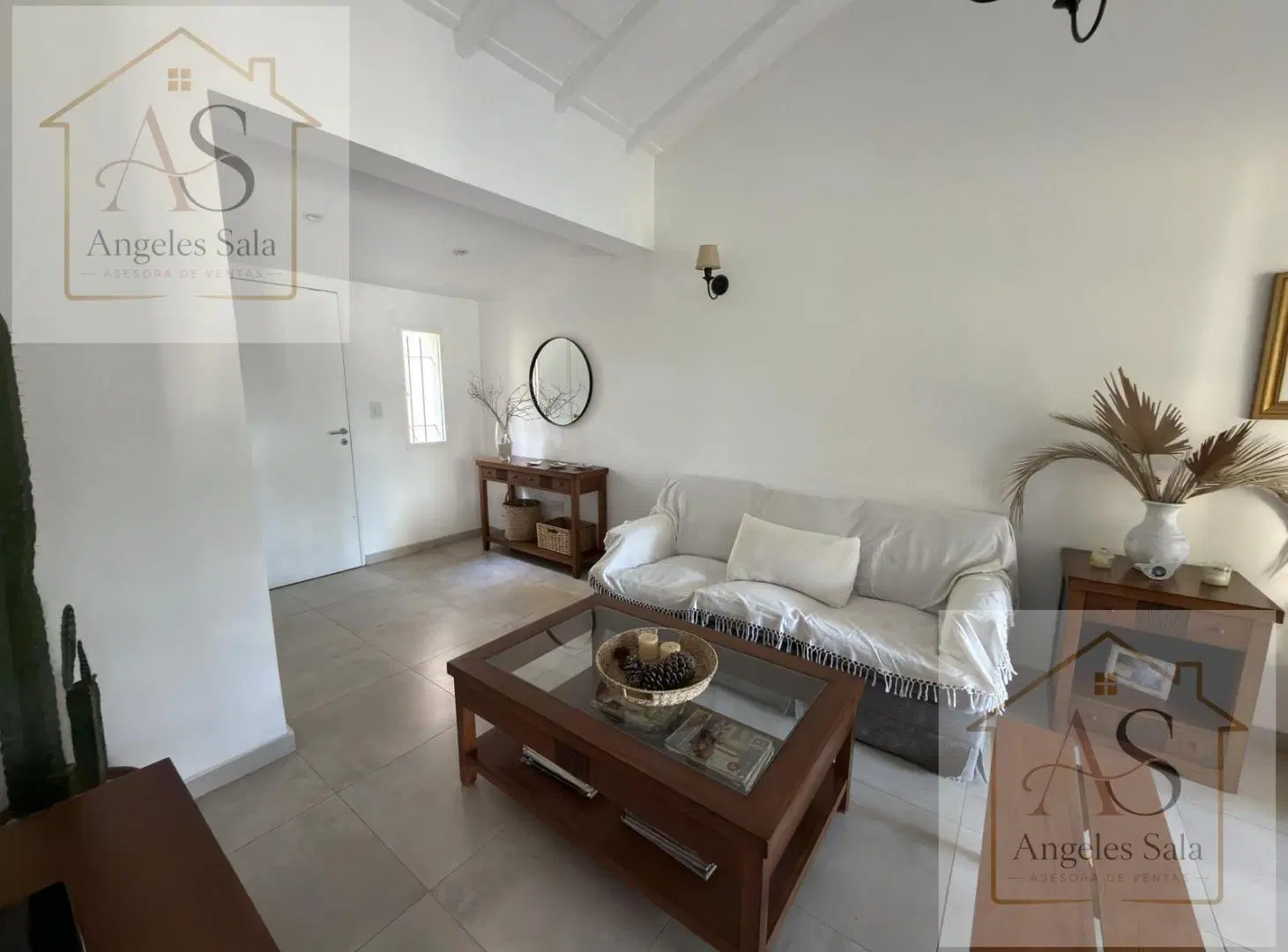 Casa 4 ambientes Hurlingham Barrio Ingles Pileta y Parque 3