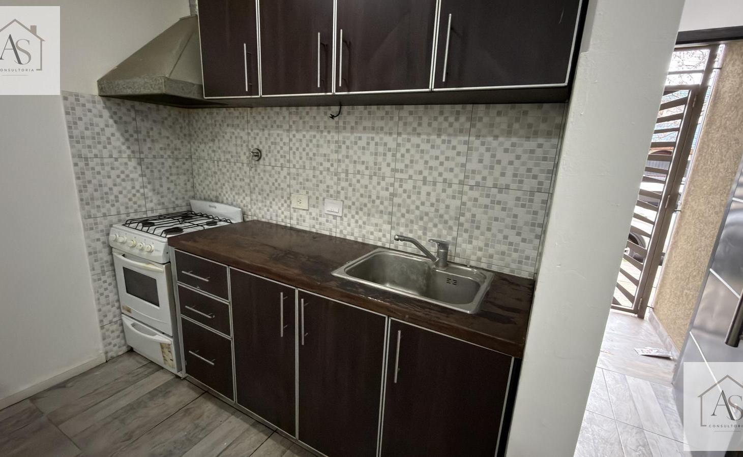 Foto de PH Alquiler 3 ambientes Hurlingham con patio, imagen 3
