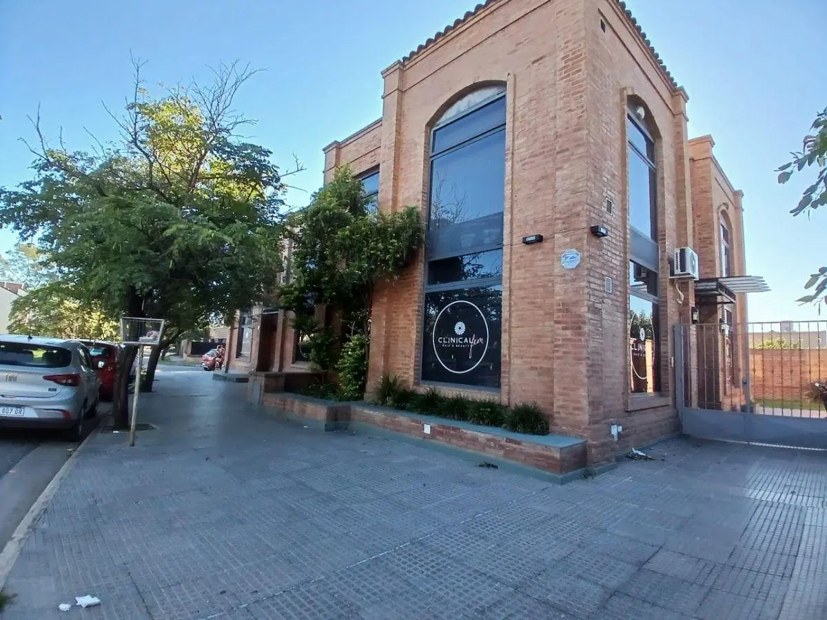 VENTA LOCALES COMERCIALES BARRIO LAS ROSAS 4