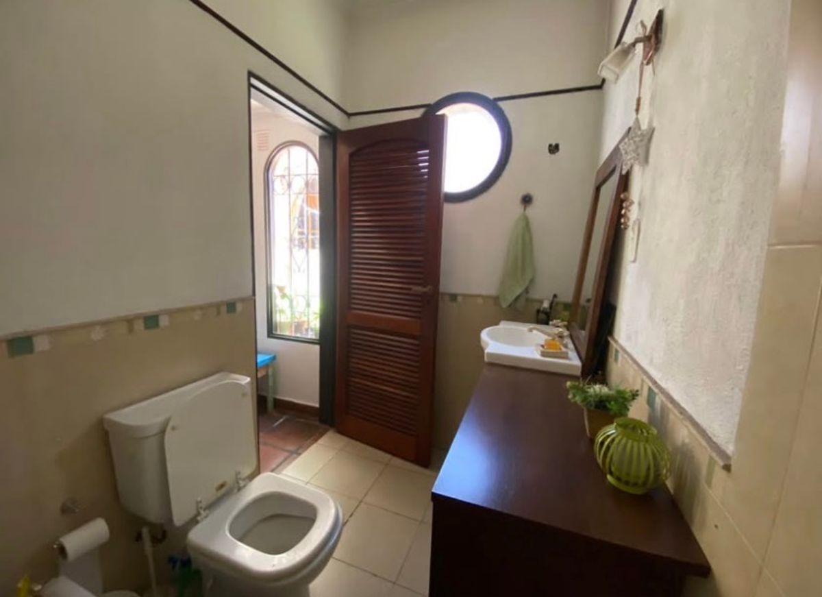 Foto de VENTA CASA 3 DORMITORIOS BARRIO ESCOBAR., imagen 4
