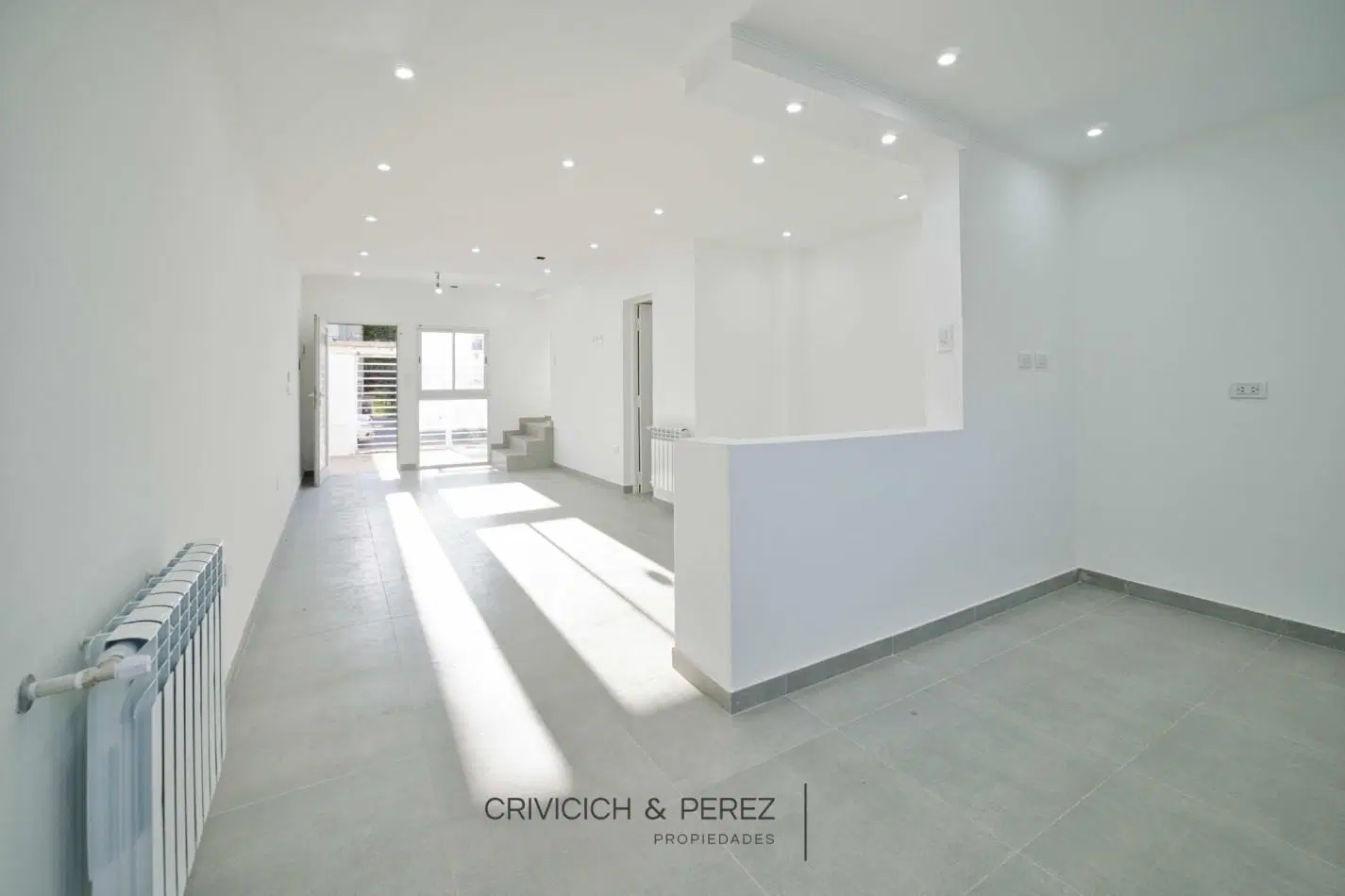 Triplex 4 ambientes a estrenar - San Jose 1
