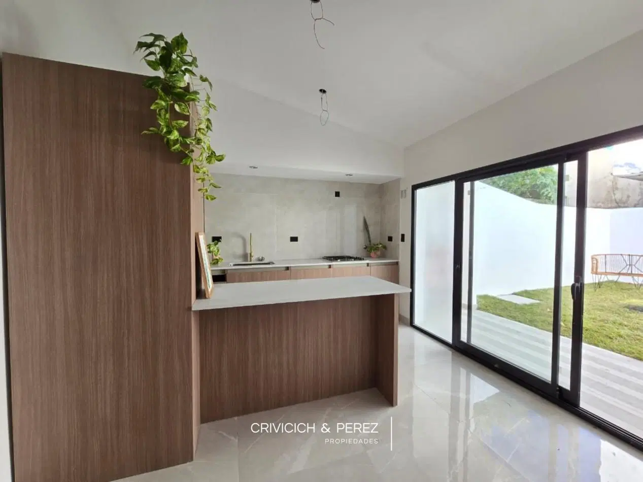 VENTA · CHALET EN PH 3 AMBIENTES A ESTRENAR · LA PERLA · MAR DEL PLATA 4