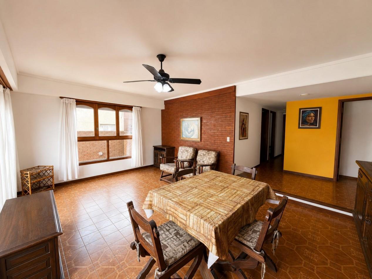 Foto de VENTA · SEMIPISO 5 AMBIENTES CON COCHERA · PUNTA MOGOTES, imagen 1