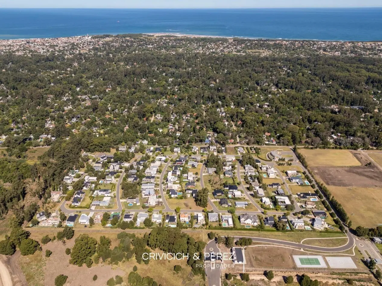 LOTE EN VENTA LAS PRUNAS 8