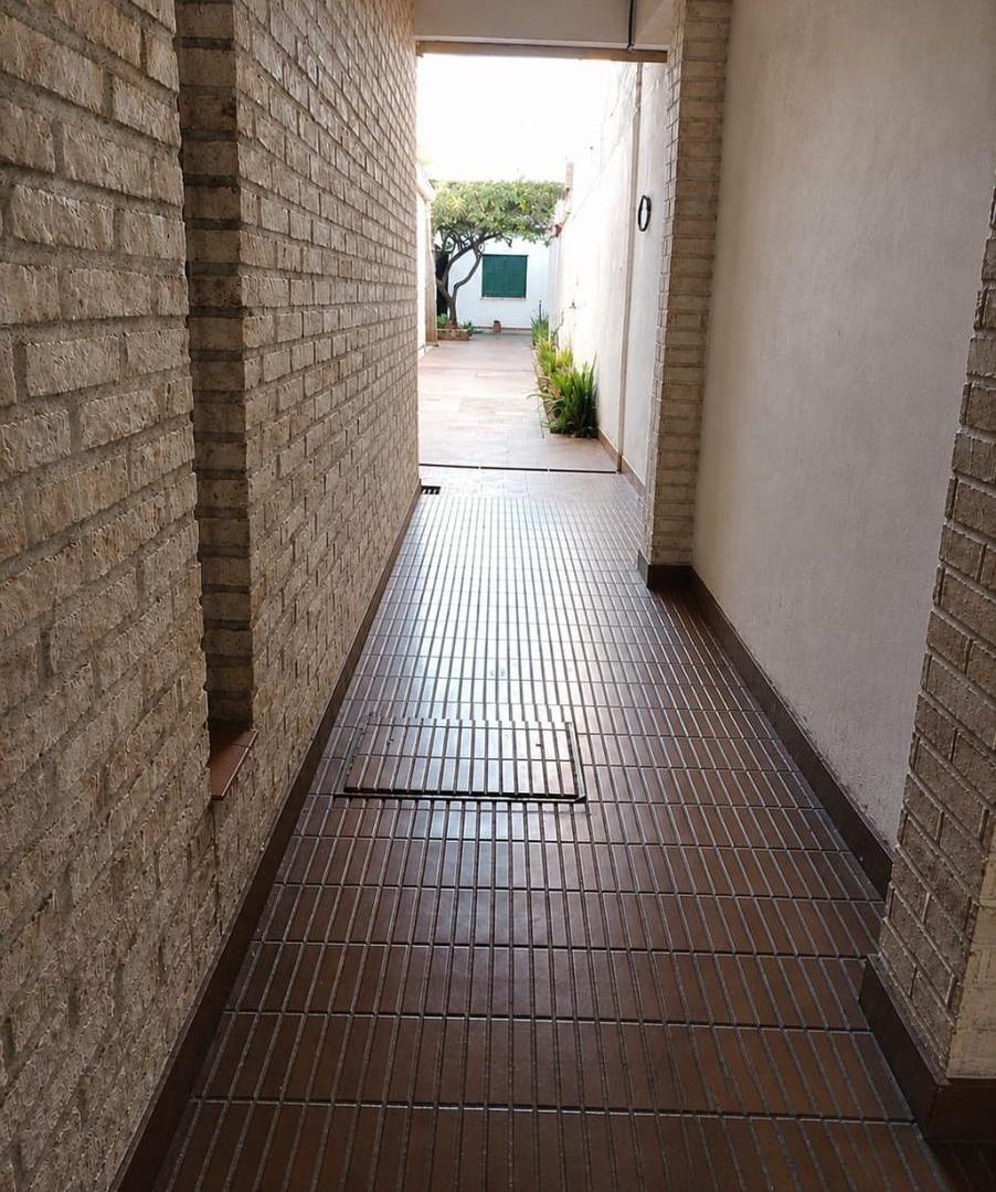 Foto de COMPLEJO DE INVERSION - ZONA AV. ALEM ESQ AV ROCA, imagen 4