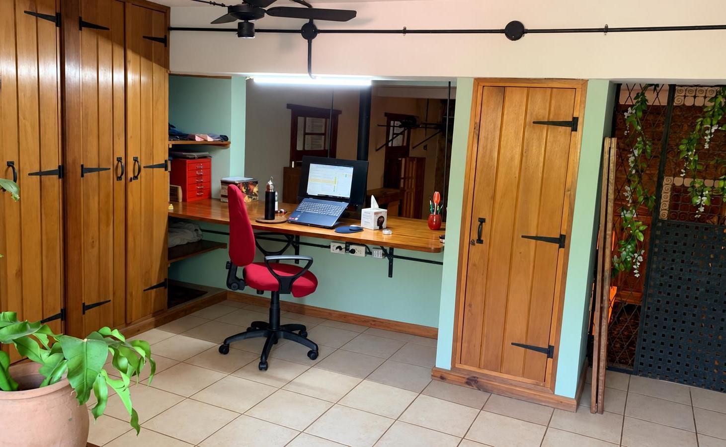 Foto de IMPERDIBLE OPORTUNIDAD DE INVERSIÓN EN EL CORAZÓN DE VILLA LUJÁN, imagen 4