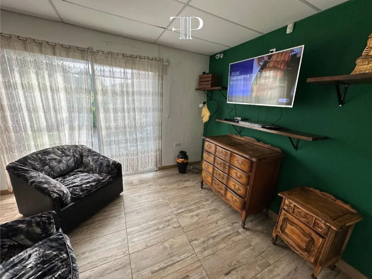 Casa en Zona Los Acantilados 5