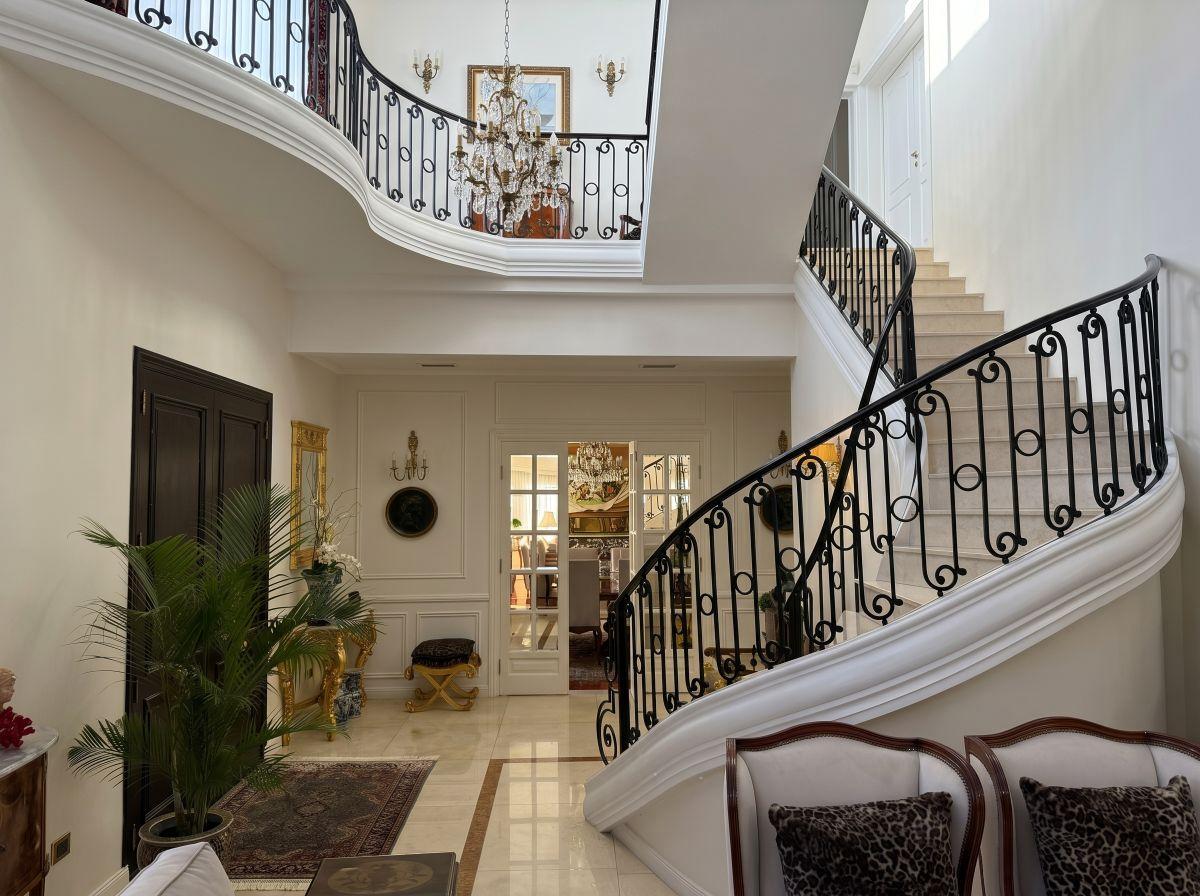Foto de Imponente Casa Estilo Francés sobre Parque de 4.200m2, imagen 1