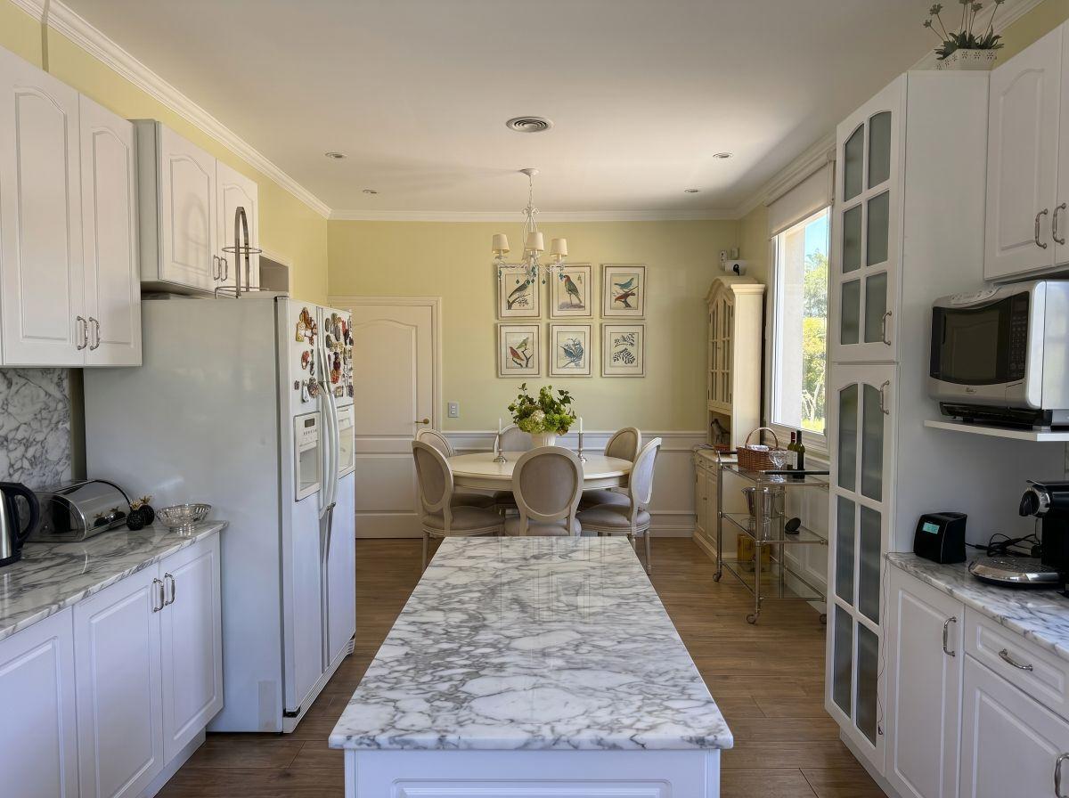 Foto de Imponente Casa Estilo Francés sobre Parque de 4.200m2, imagen 4