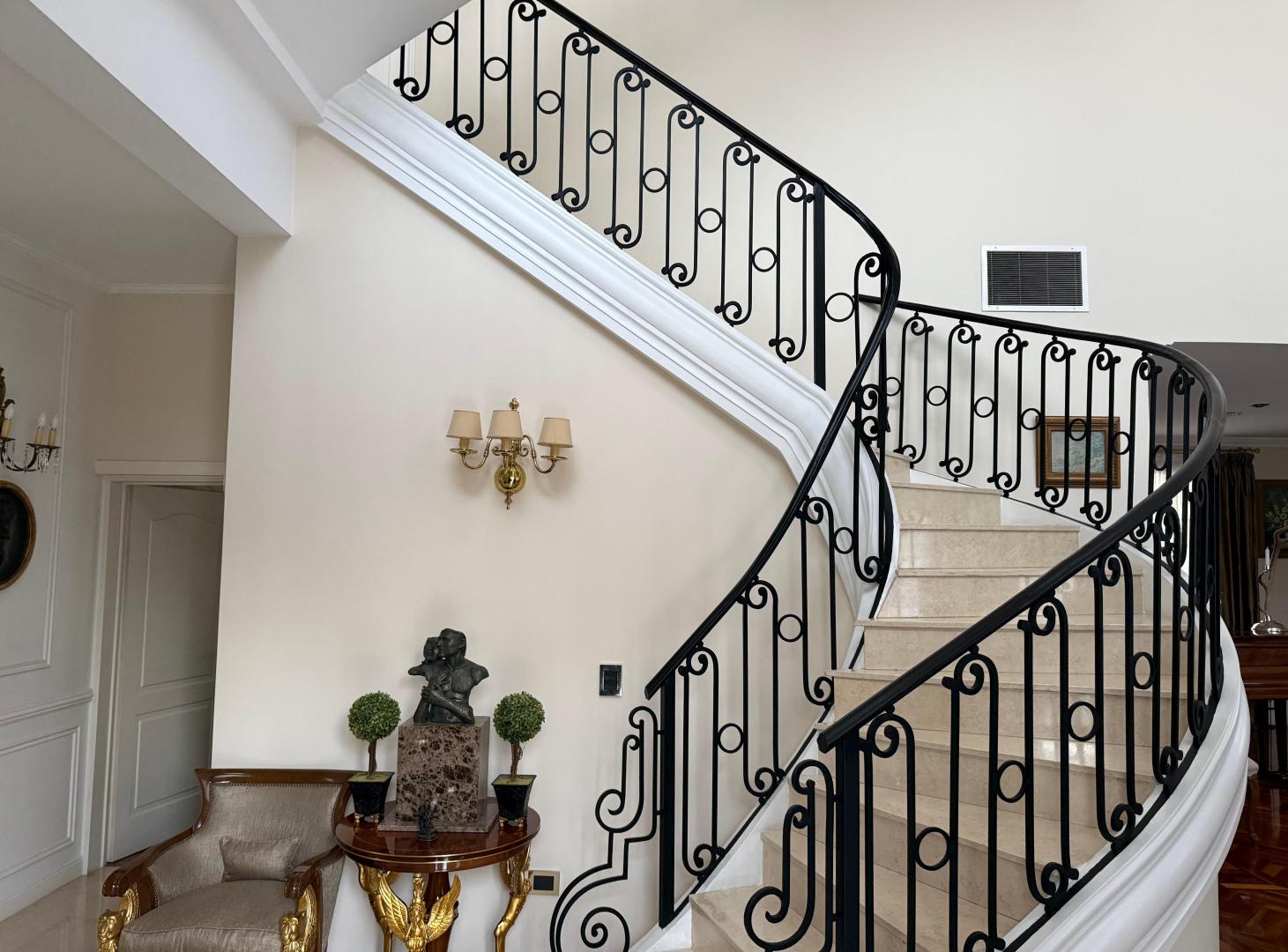 Foto de Imponente Casa Estilo Francés sobre Parque de 4.200m2, imagen 5