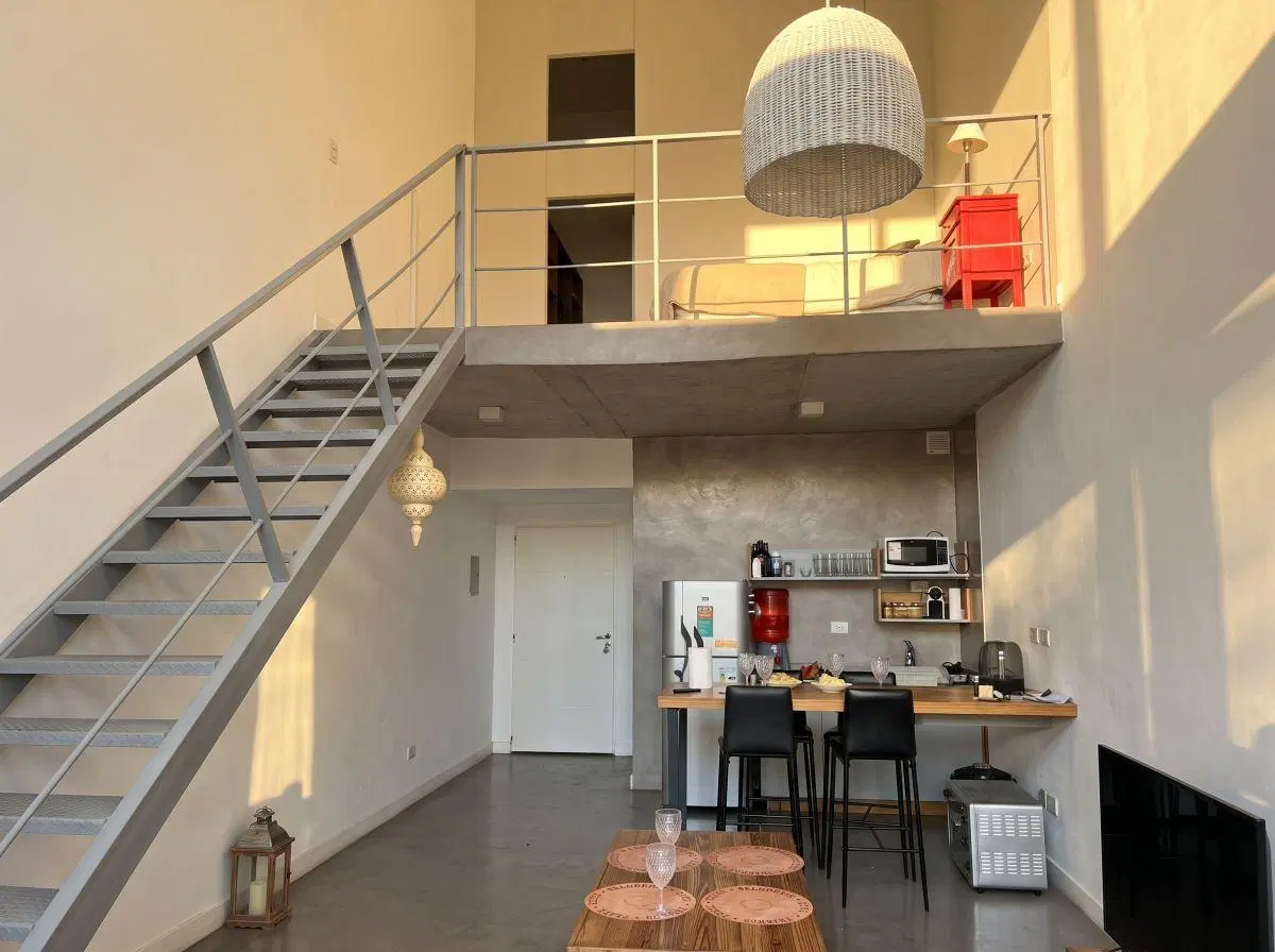 Loft de Diseño con Balcón y Parrilla 4