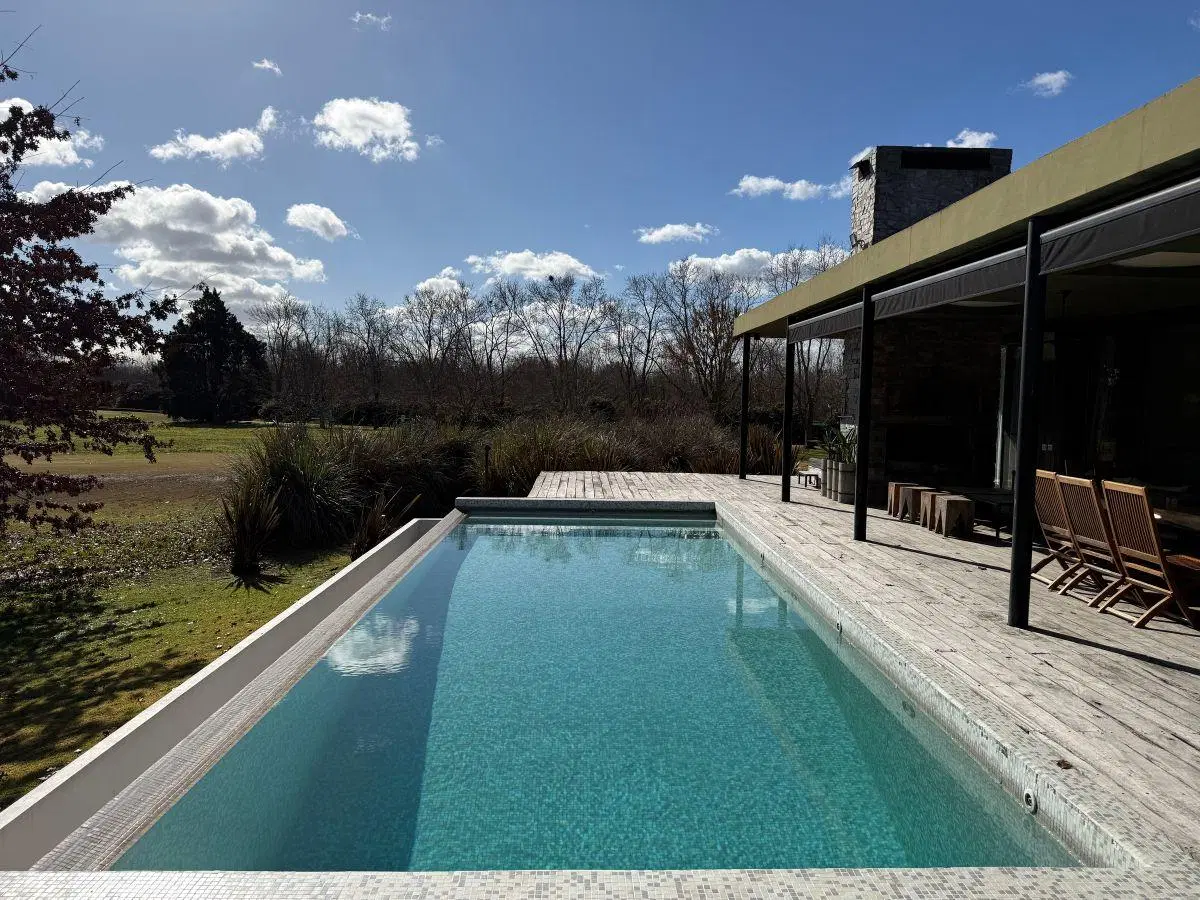 Imponente Casa en Alquiler al Golf en Carmel Country Club 2