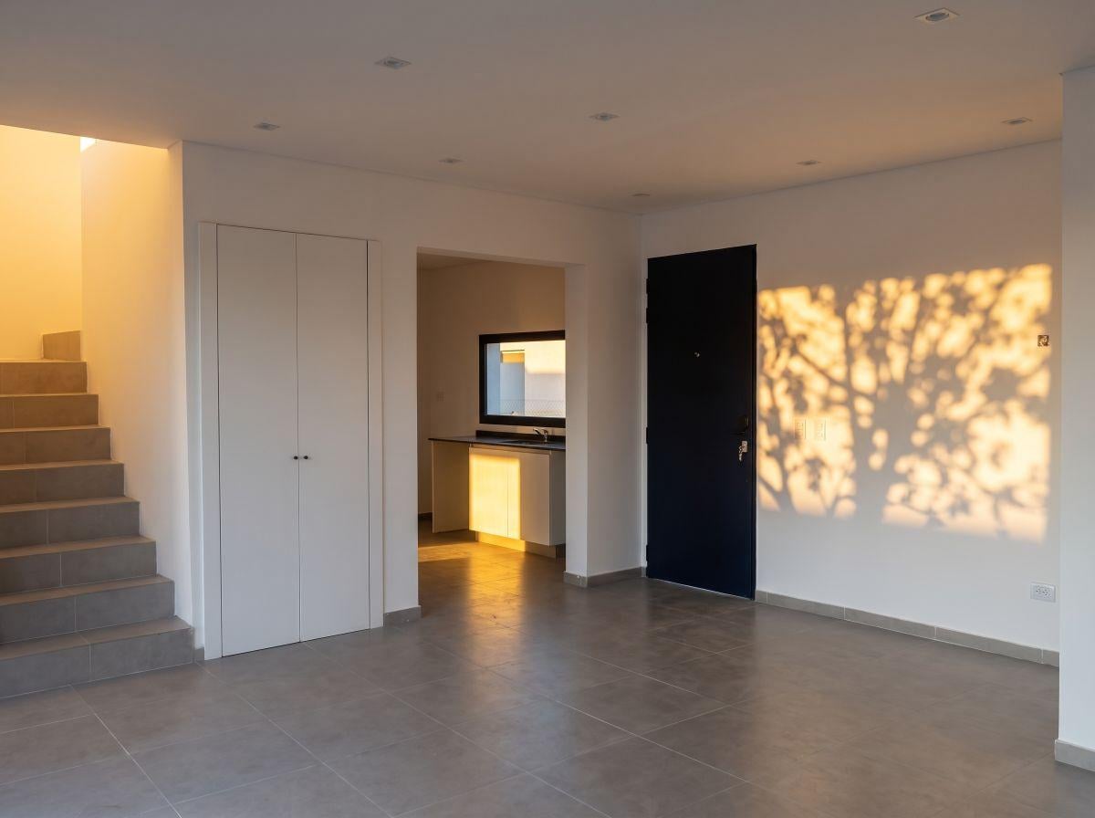 Foto de Casa a Estrenar de Estilo Contemporáneo en Santa Lucia, Pilar del Este, imagen 1