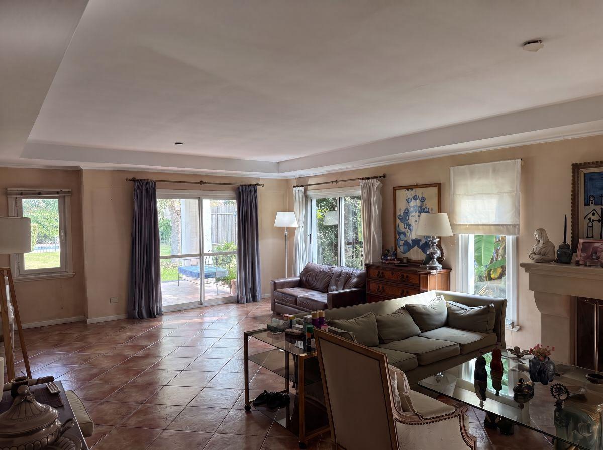 Foto de Casa de Estilo Neocolonial en Carmel Country Club, imagen 3
