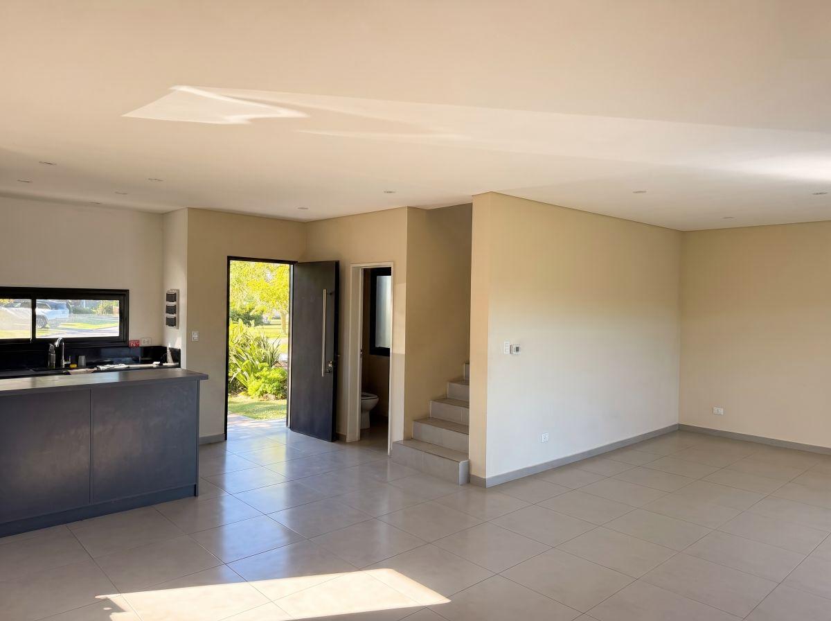 Foto de Casa 4 Ambientes con Pileta en San Ramiro, imagen 5