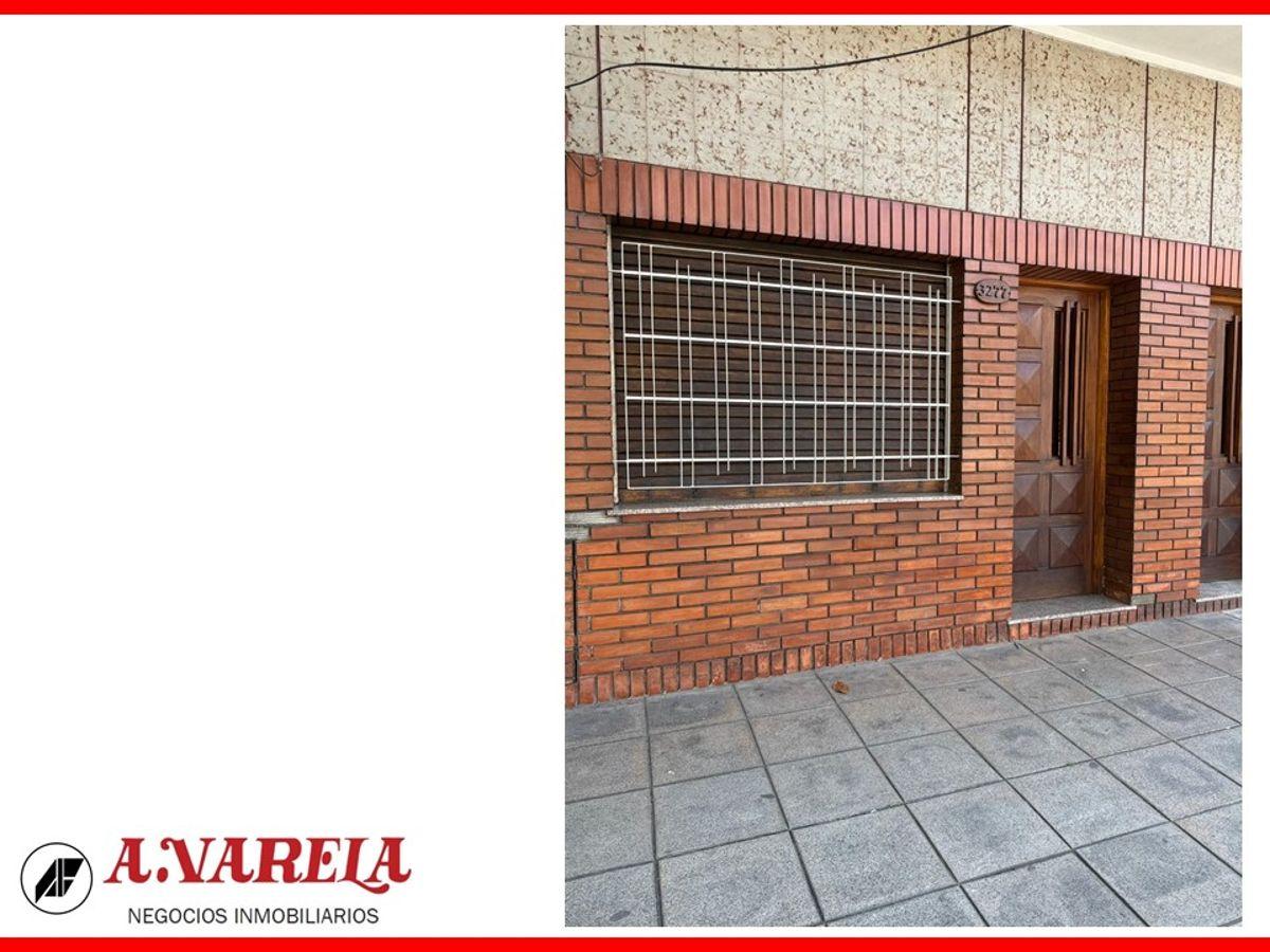 CASA CON PILETA EN VENTA