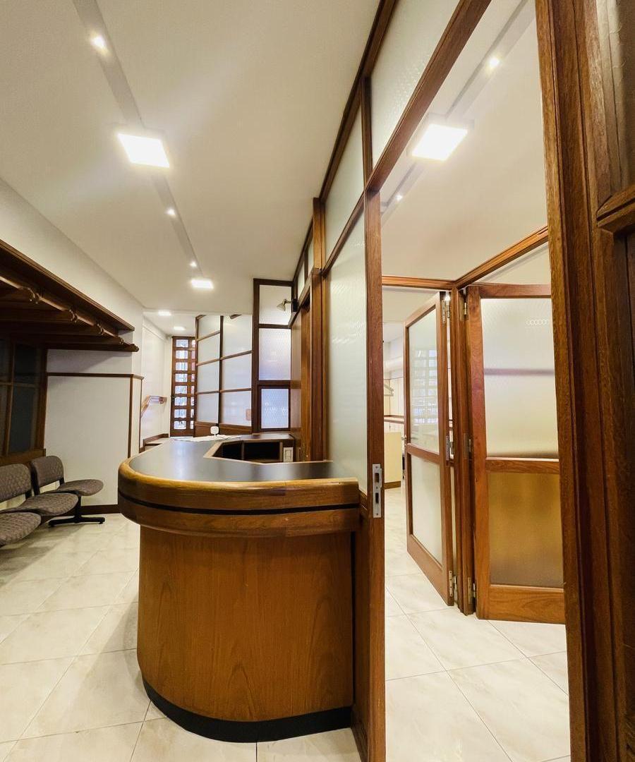 Foto de Espectacular Casona de 3 niveles ideal Emprendimientos . Instituciones, imagen 2