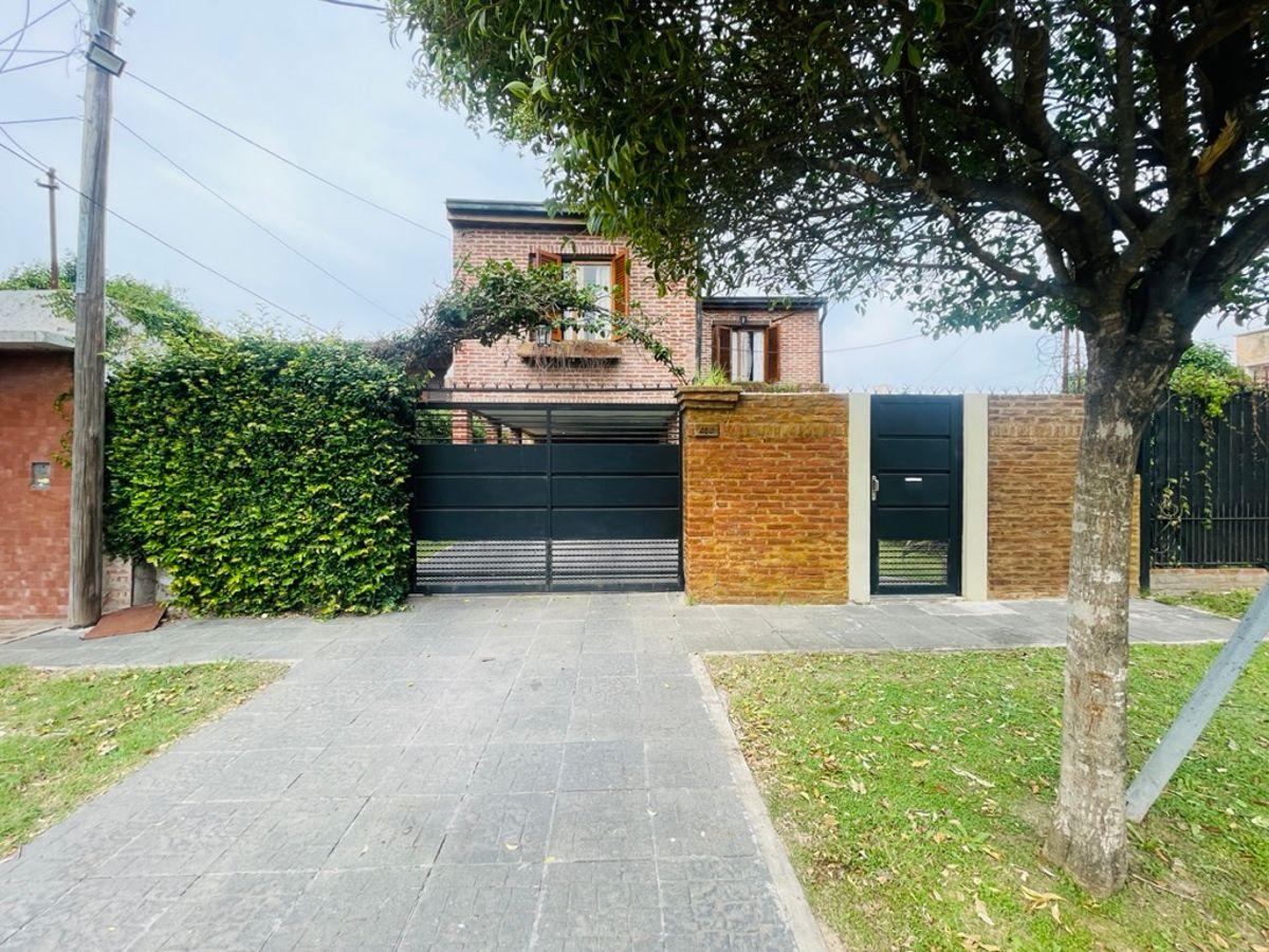 CASA EN VENTA EN VILLA ELISA