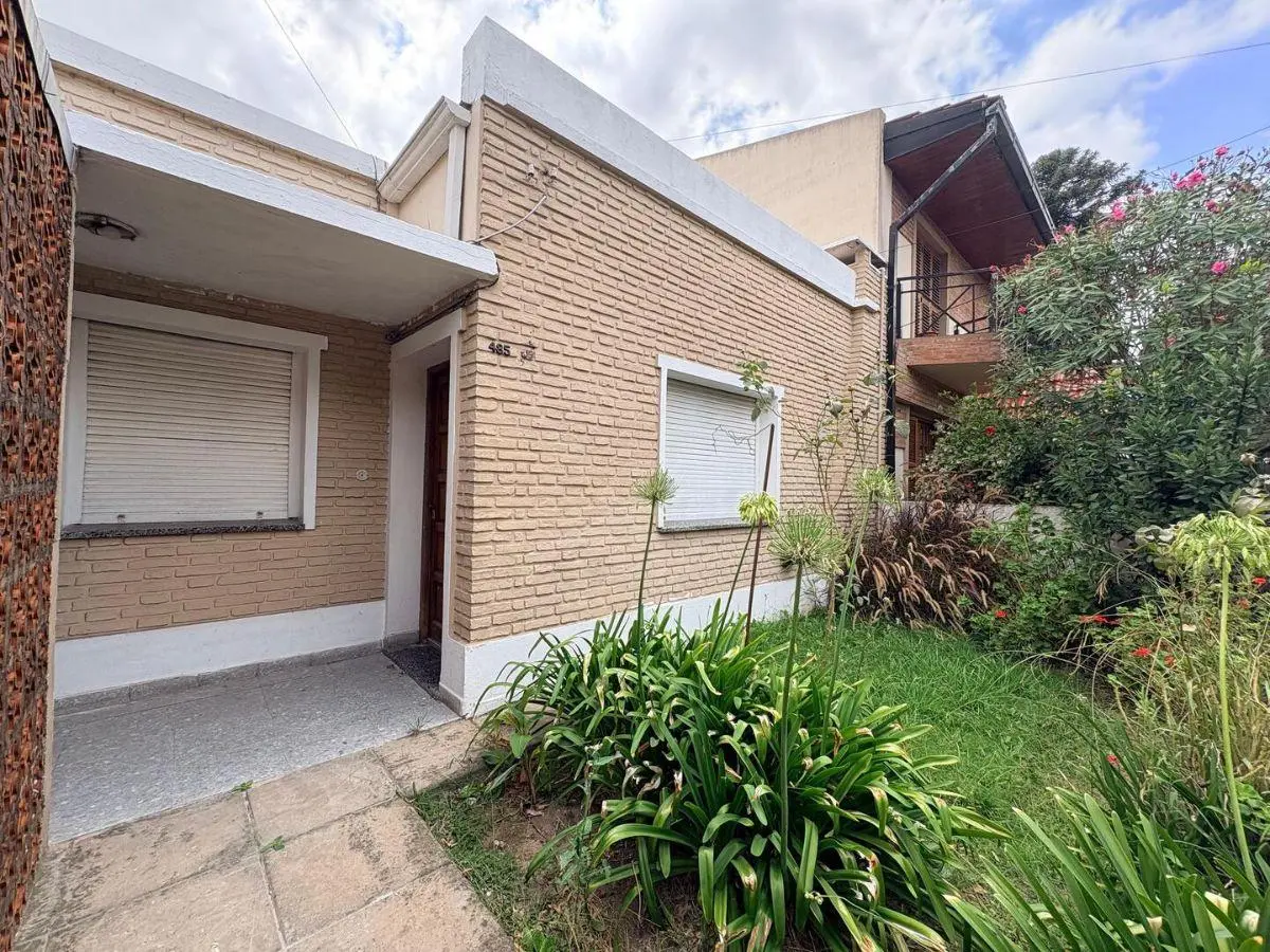 Casa a reciclar en venta – Calle 14C entre 471 y 472 | City Bell 3