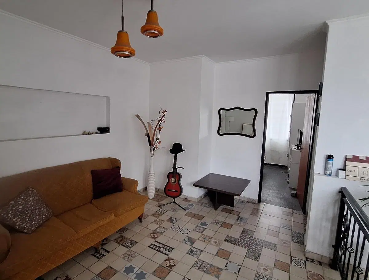 Casa en venta + gran salón - La Plata 5