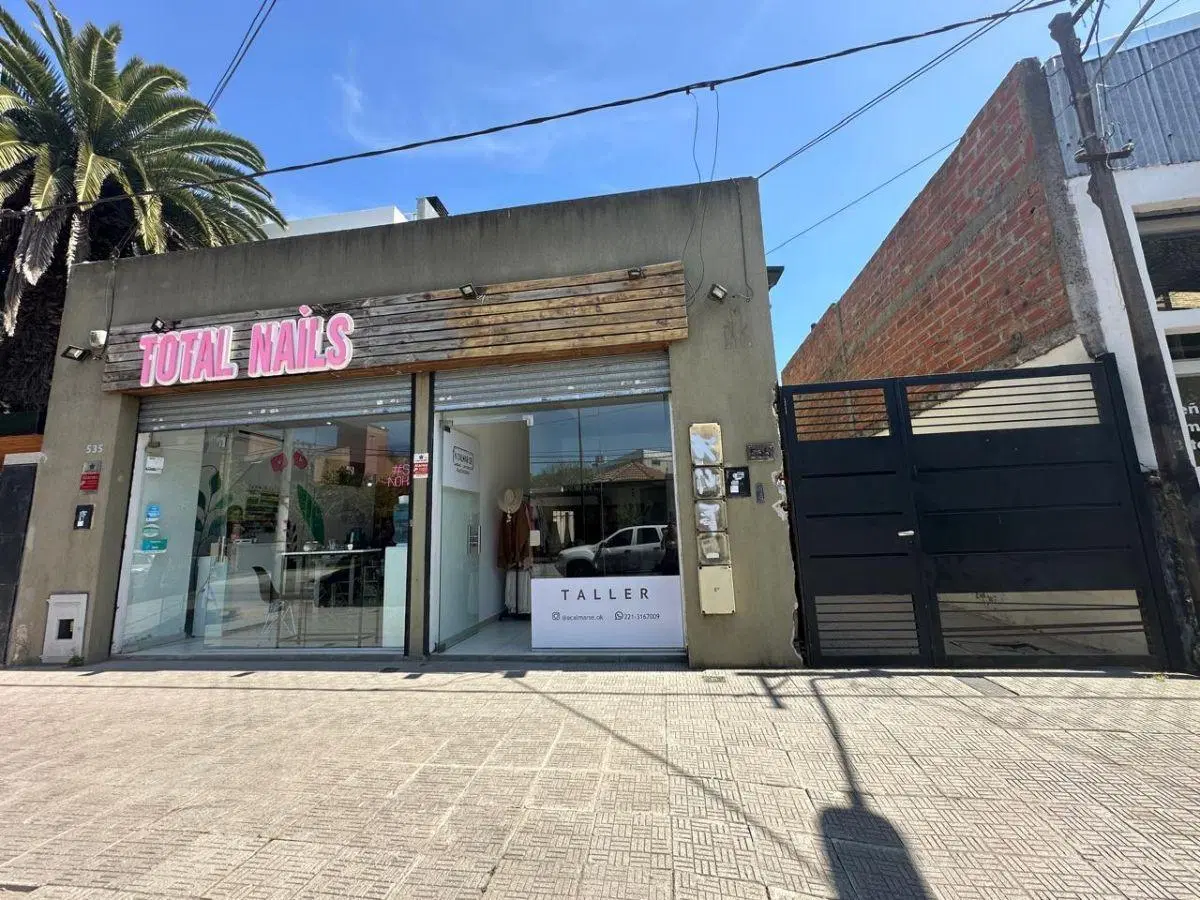 Casa en alquiler con parque y pileta - Calle 472 14A y 14B 3
